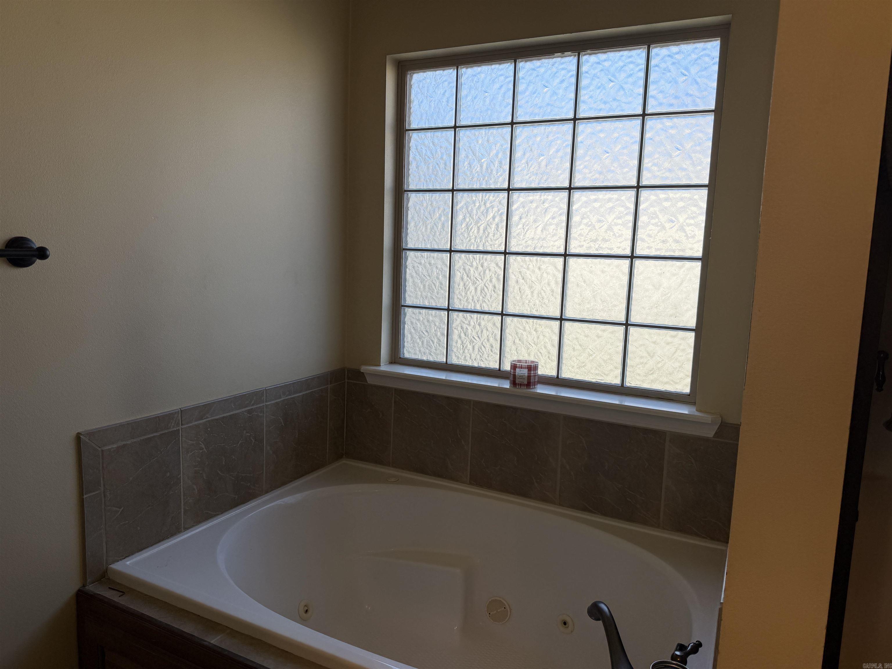 5 Smokey Ridge Court  Sheridan, AR