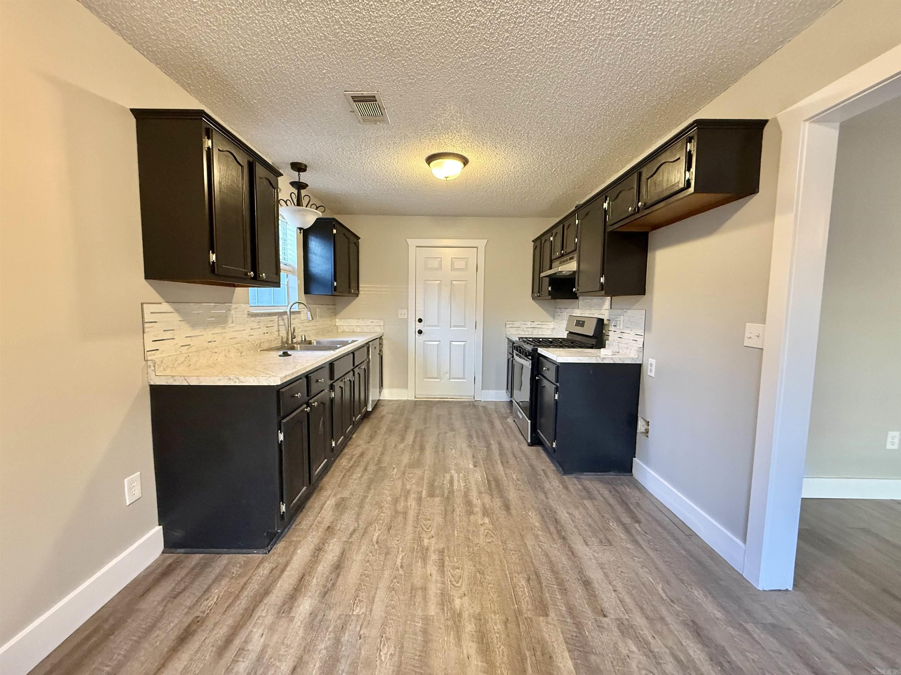 1815 Watts  Benton, AR