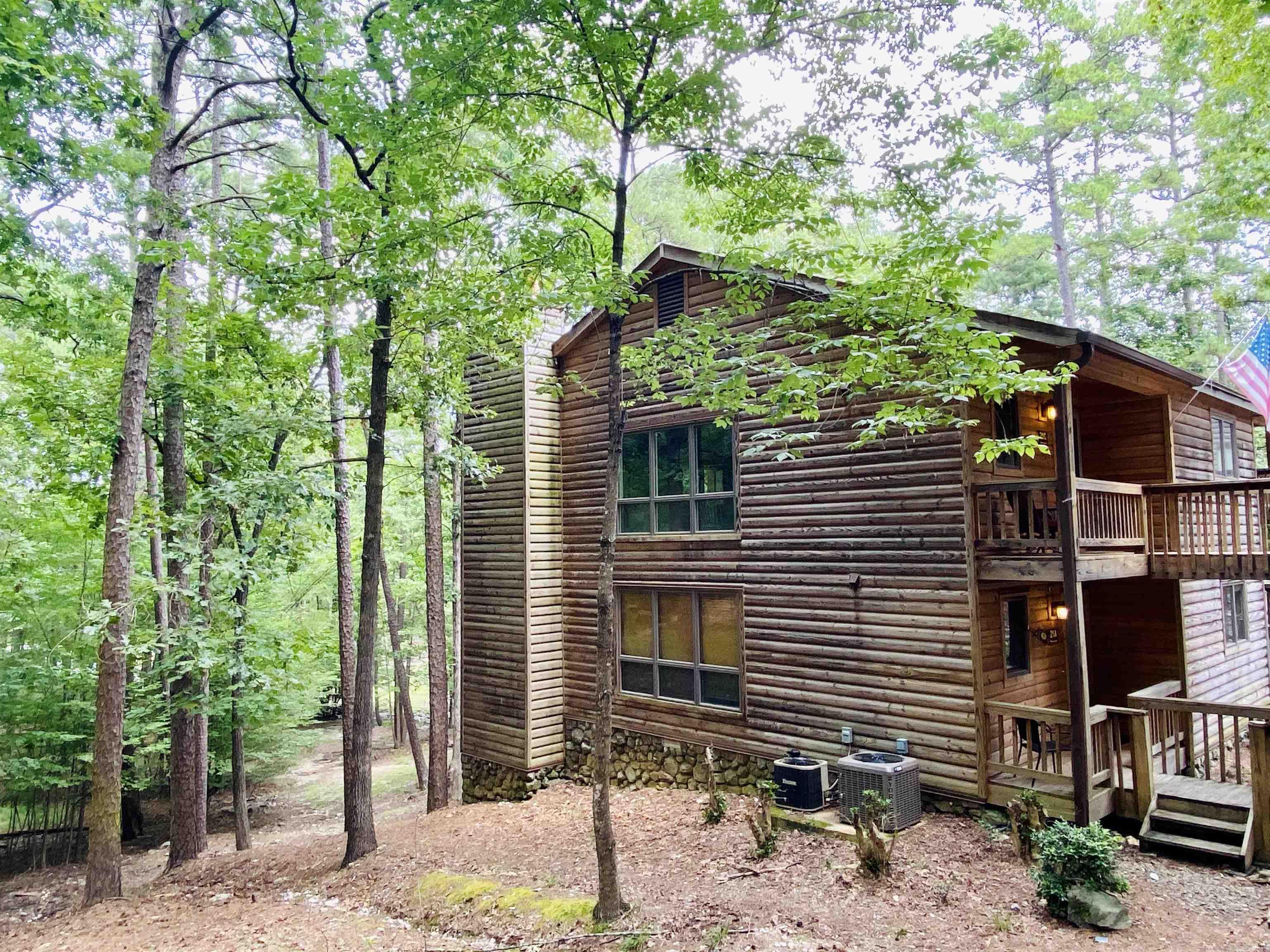 21 Pine Cove  Mount Ida, AR