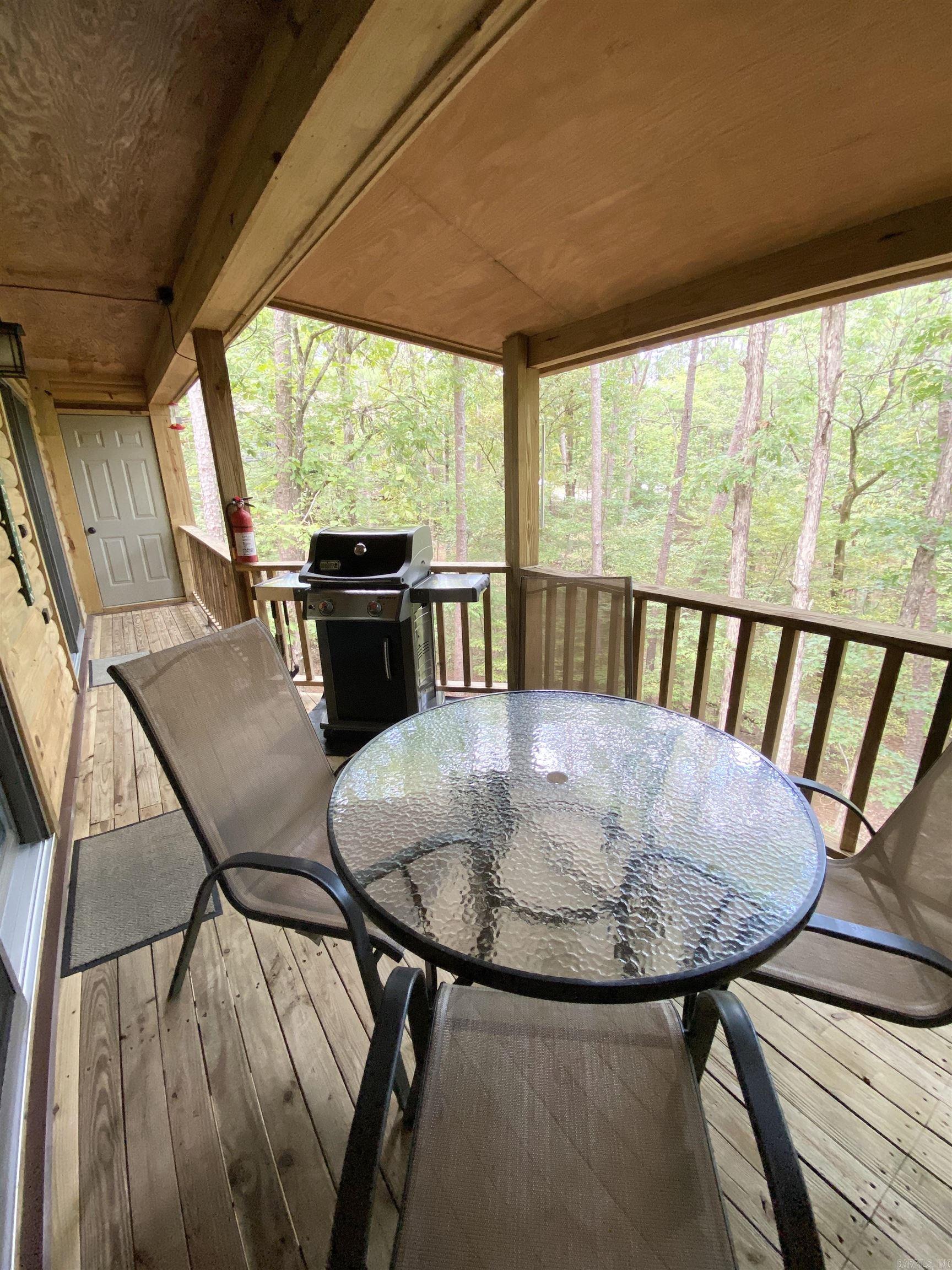 21 Pine Cove  Mount Ida, AR