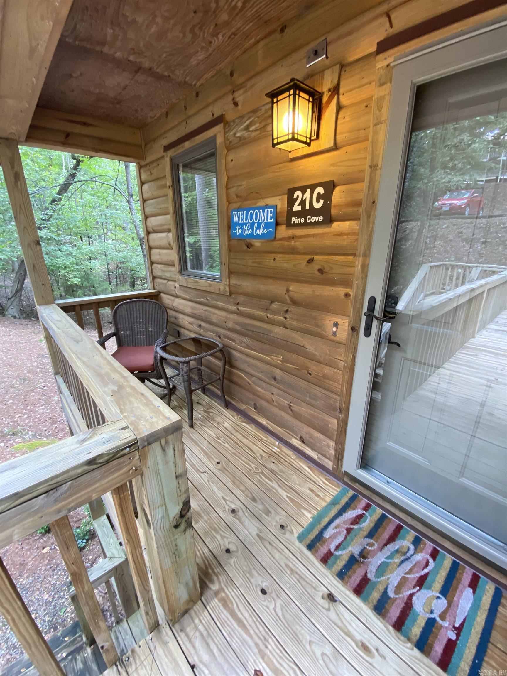 21 Pine Cove  Mount Ida, AR