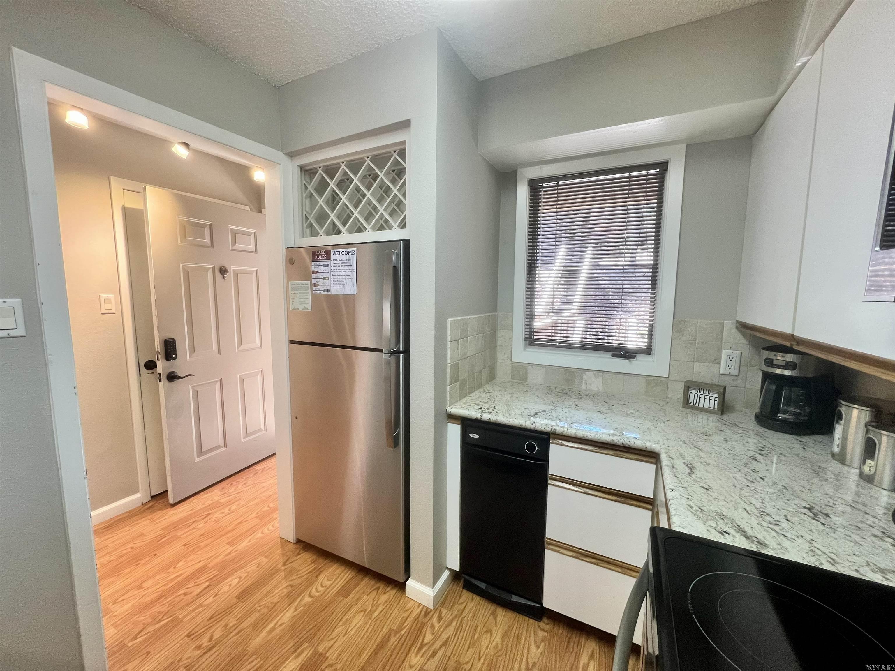 21 Pine Cove  Mount Ida, AR