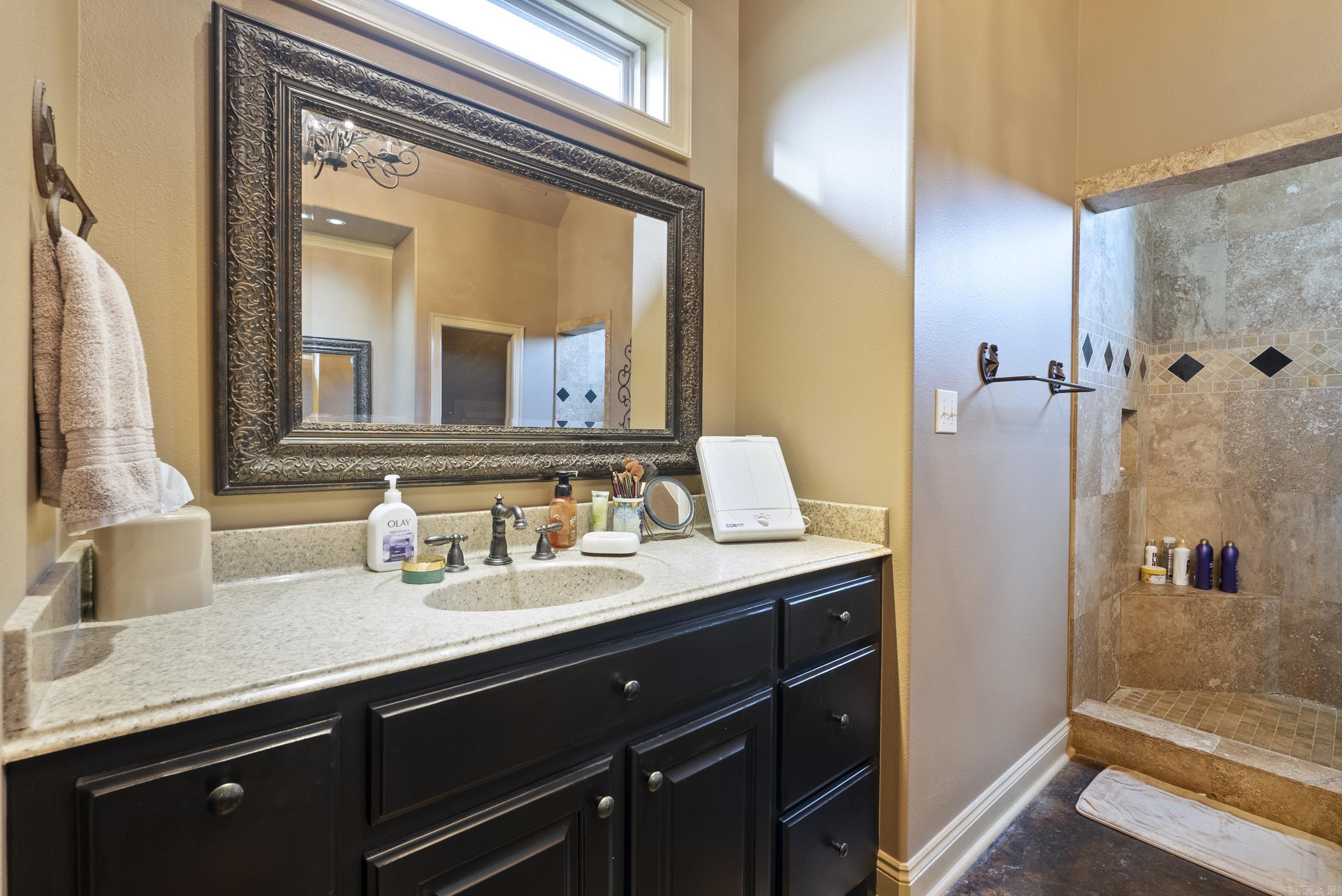 48 Bridge Field Drive  Sherwood, AR