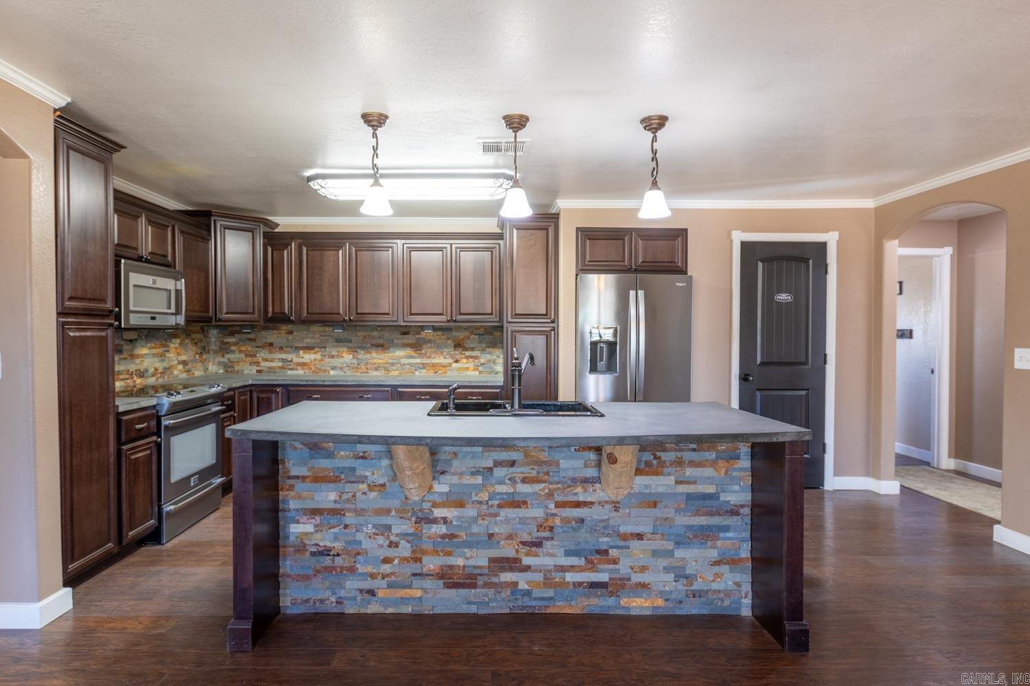 4001 S Highway 71  Mena, AR