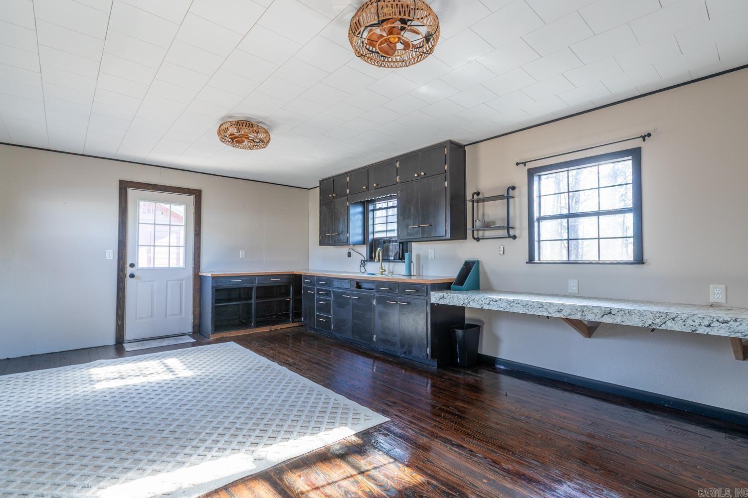 4001 S Highway 71 Highway Mena, AR 71953