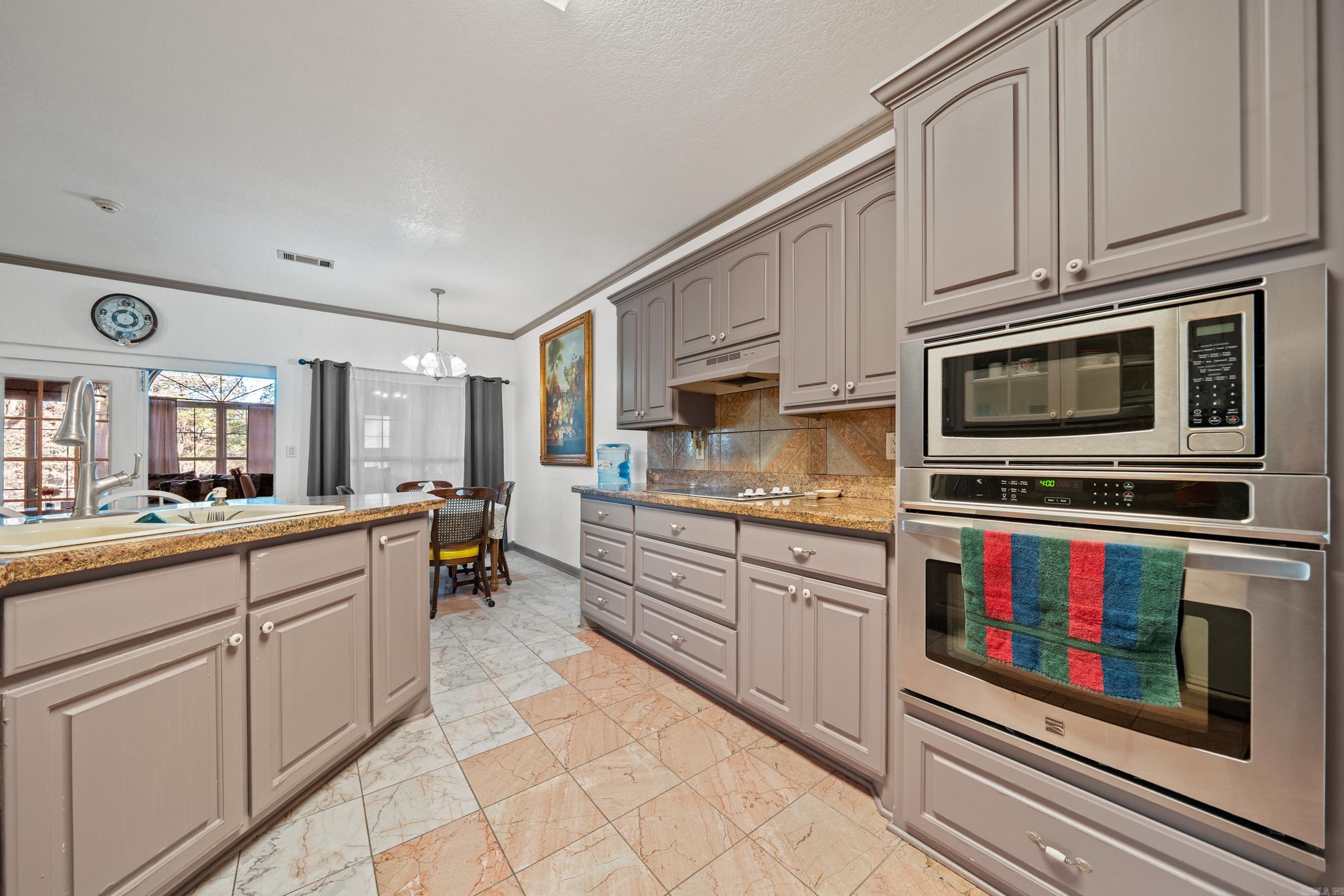 272 Promise Land  Hot Springs National Park, AR