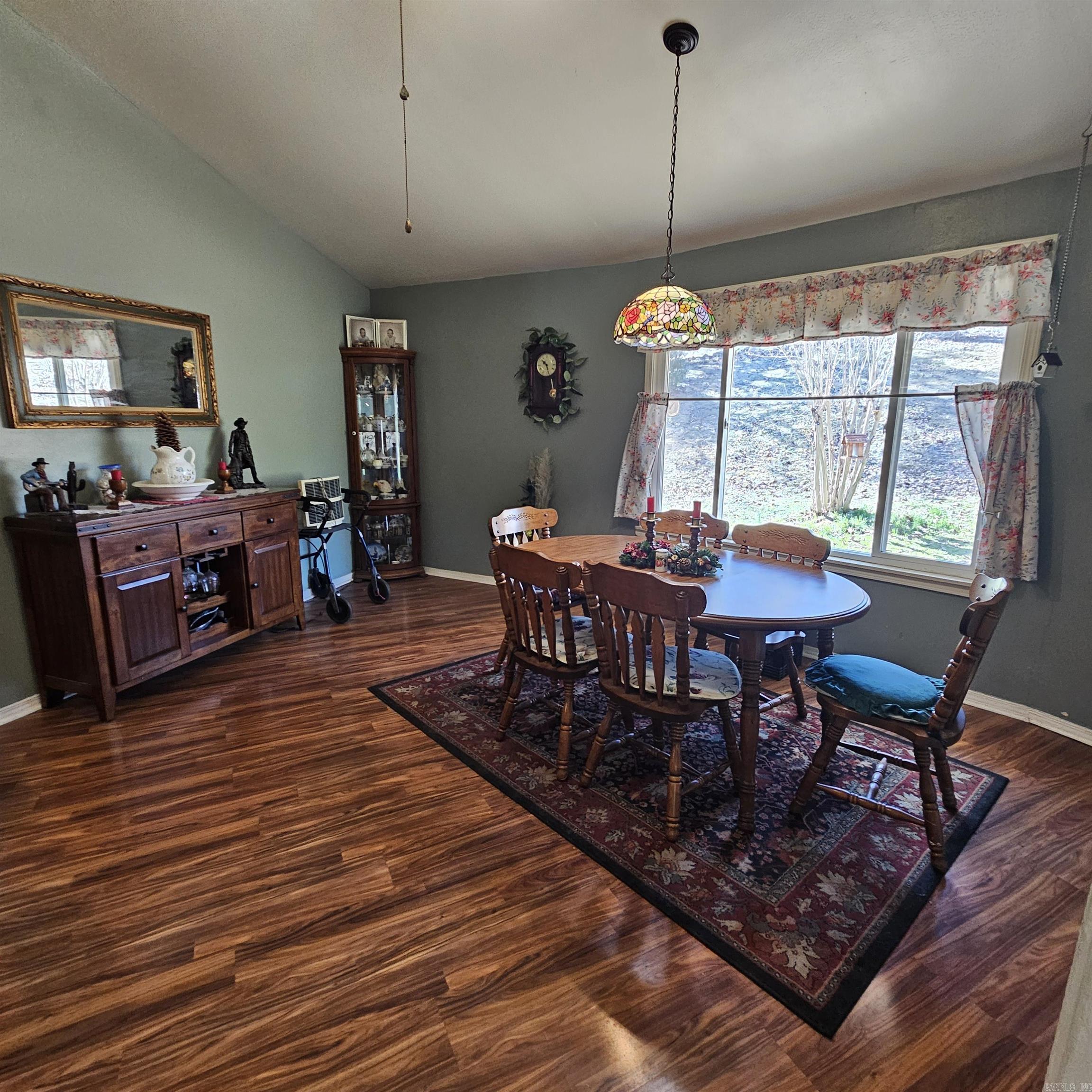 40 E Pless  Russellville, AR