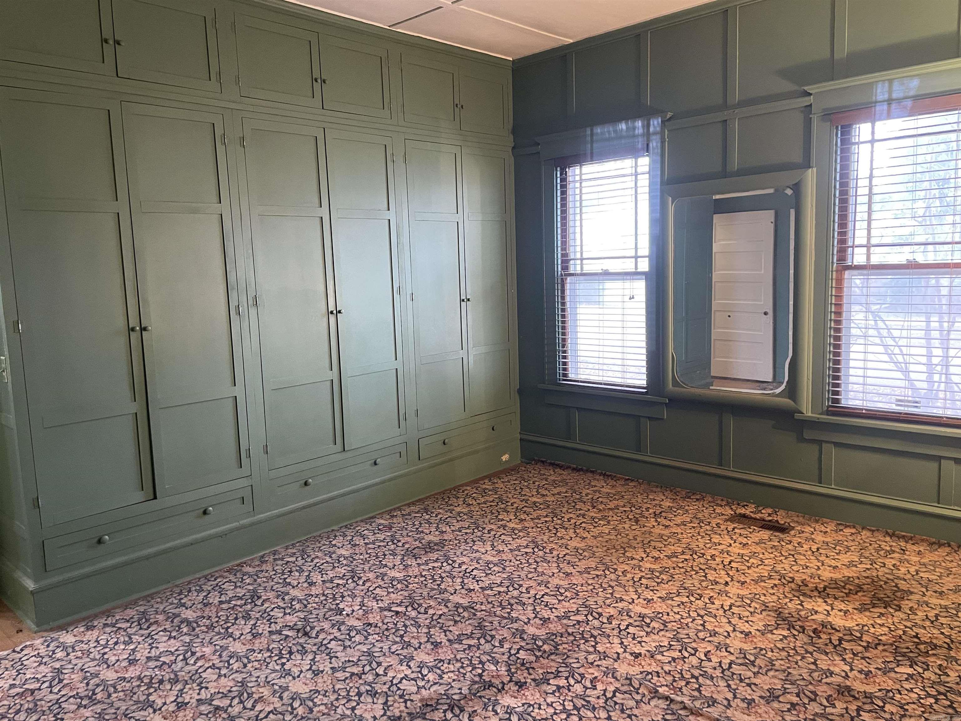 182 2nd  Holly Grove, AR