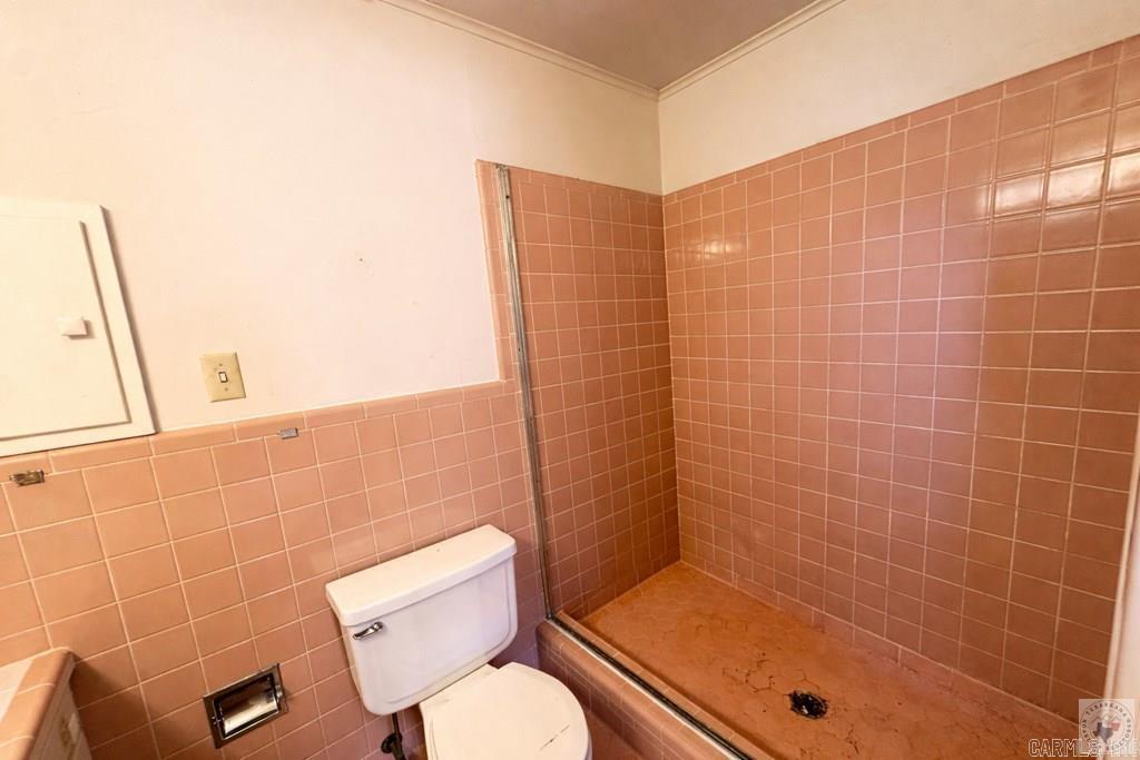 1408 E Main St.  Atlanta, TX