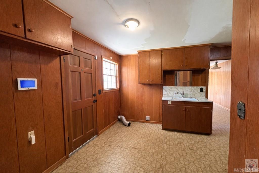 1408 E Main St.  Atlanta, TX