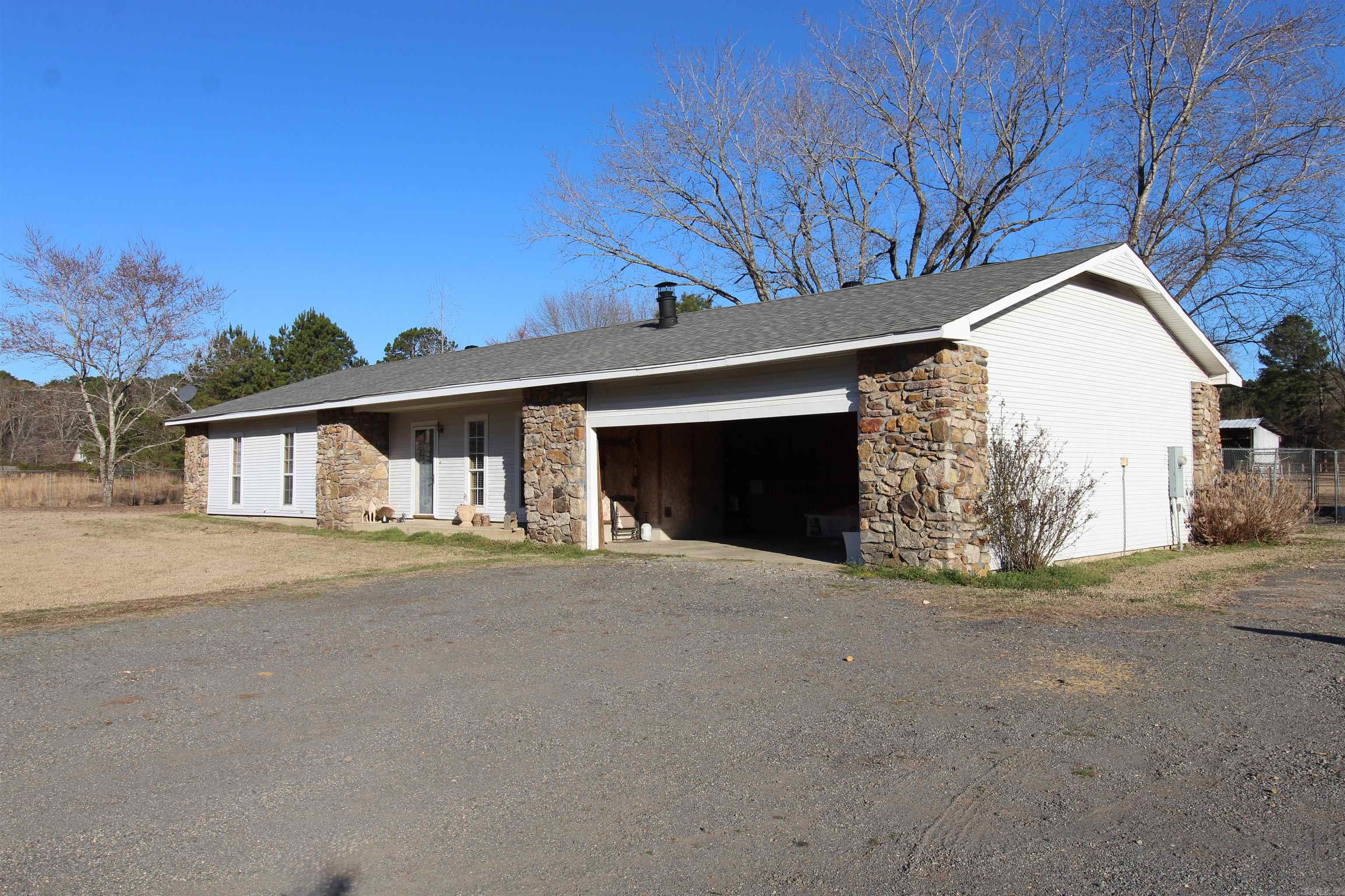 612  Sanders Dr  Redfield, AR