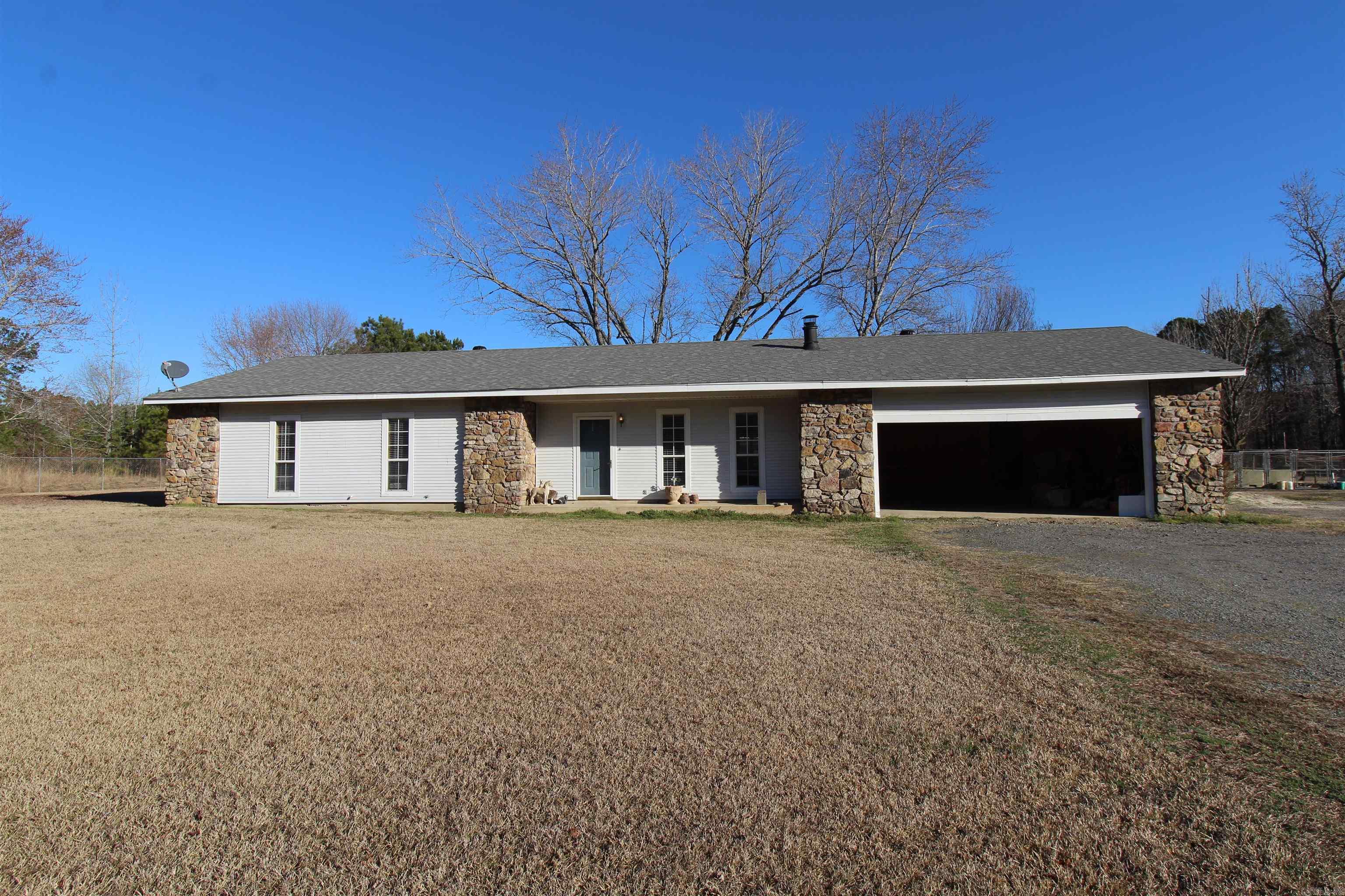 612 Sanders Dr  Redfield, AR