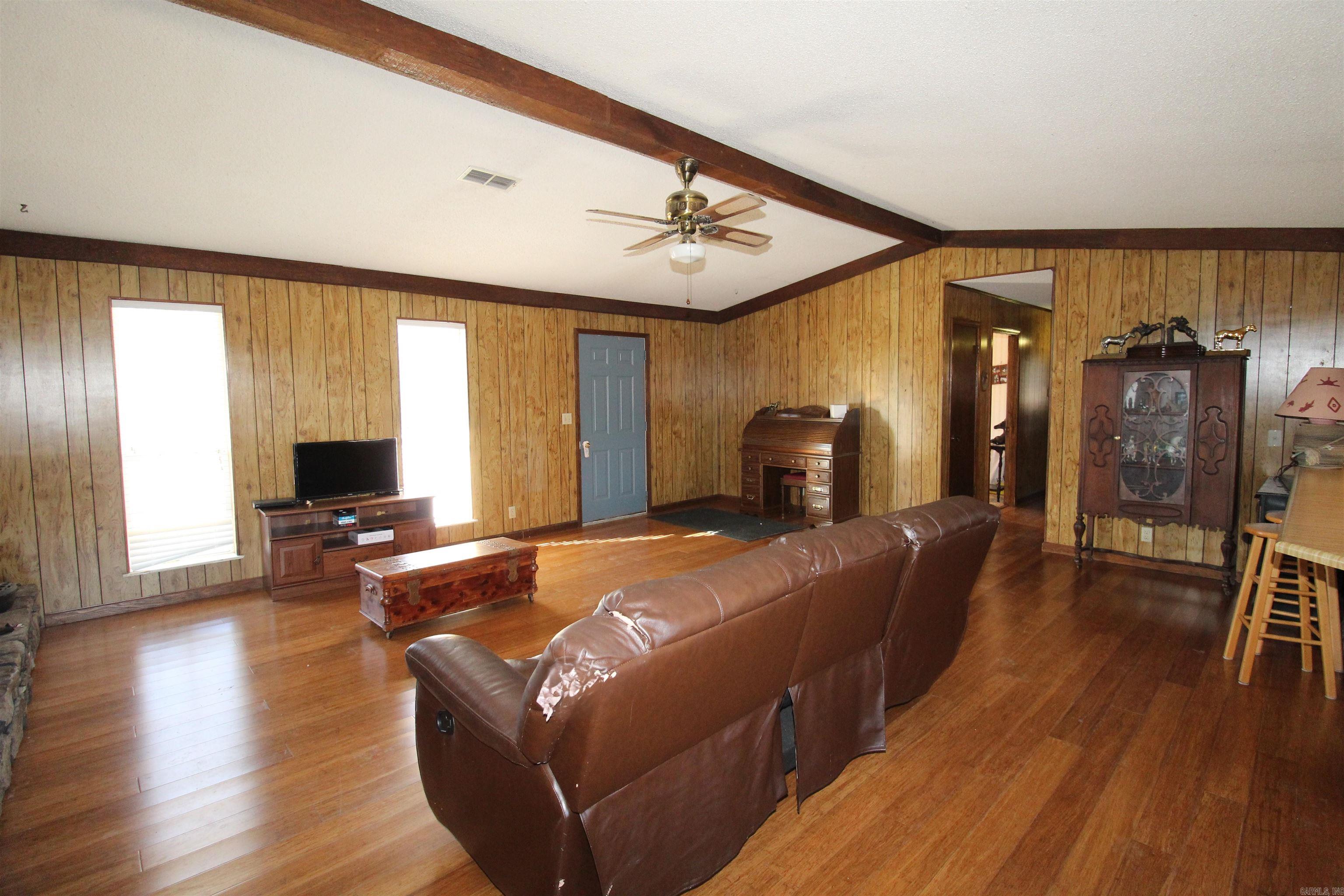 612 Sanders Dr  Redfield, AR