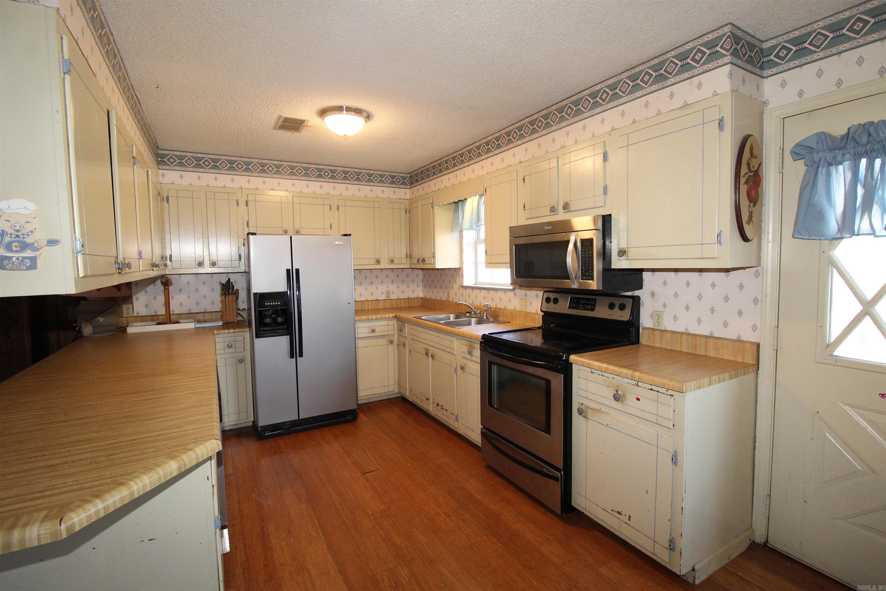 612 Sanders Dr  Redfield, AR