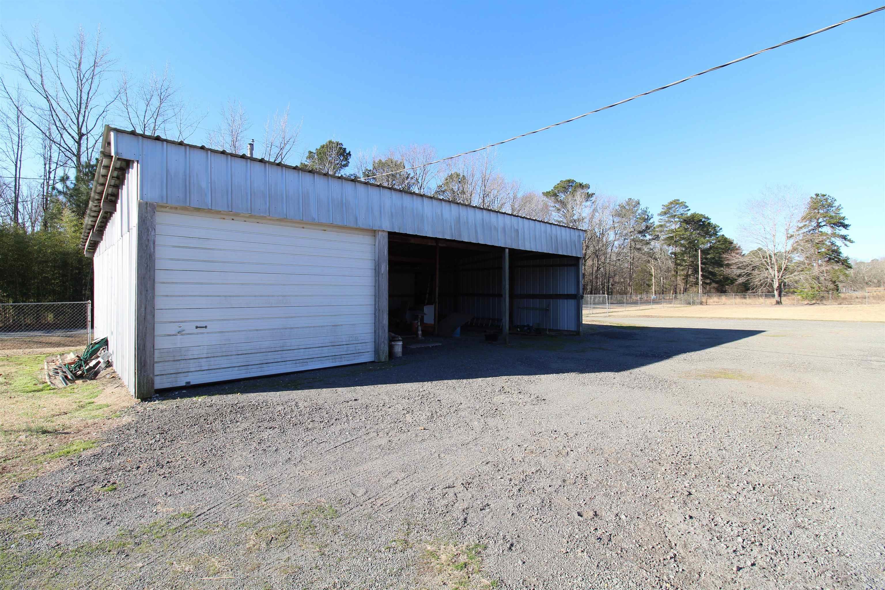 612 Sanders Dr  Redfield, AR