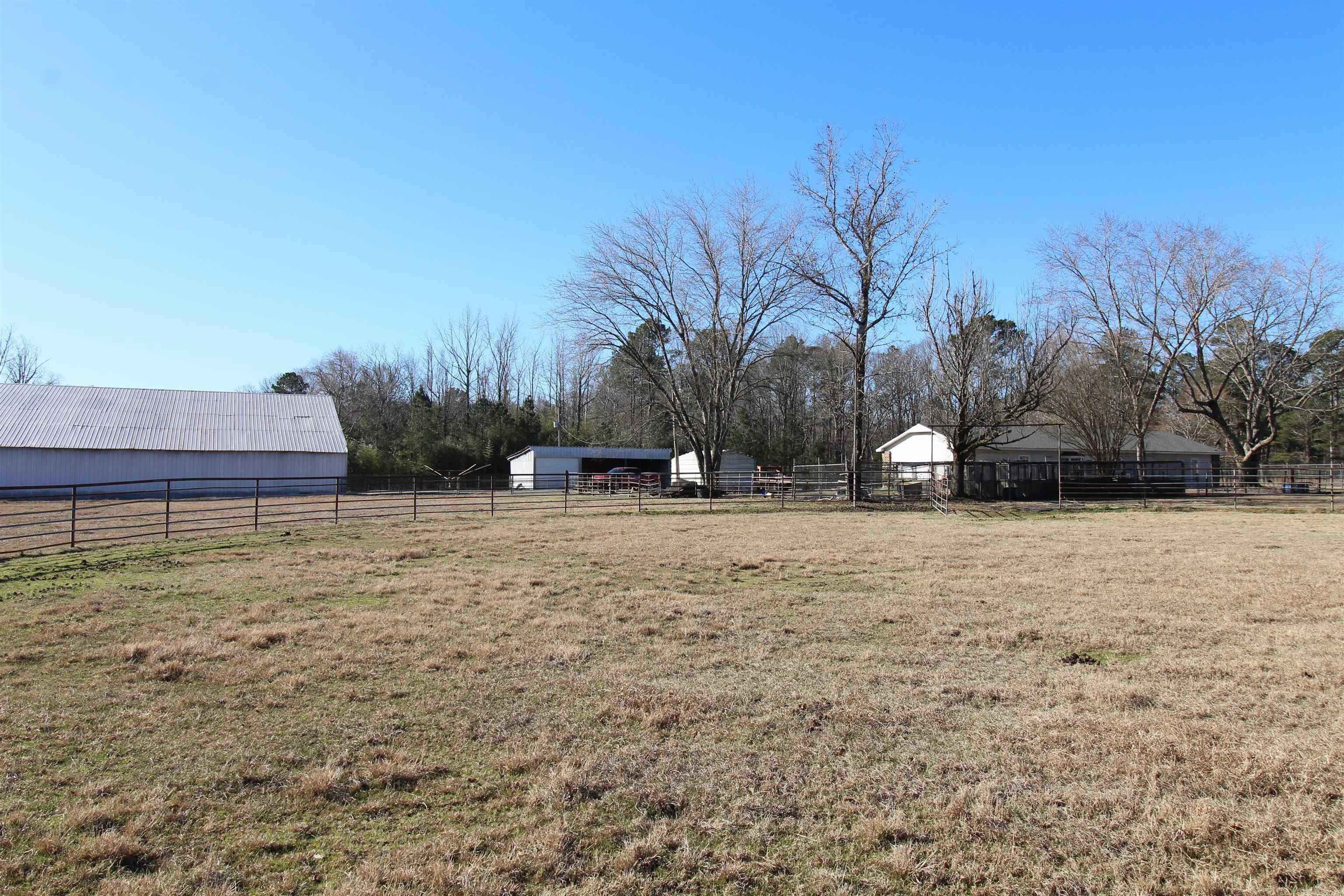 612 Sanders Dr  Redfield, AR