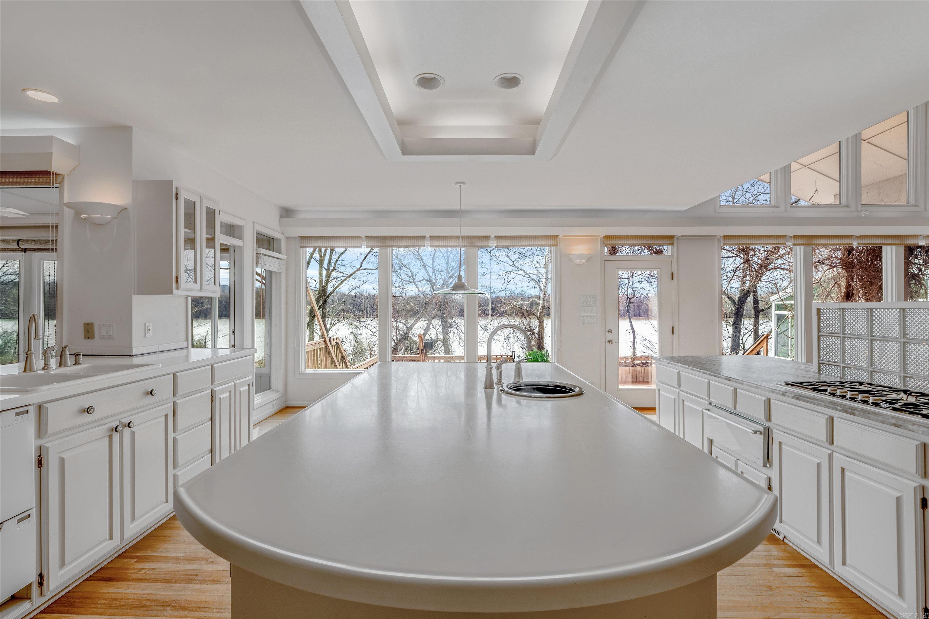 17 BREEZEWOOD  Maumelle, AR