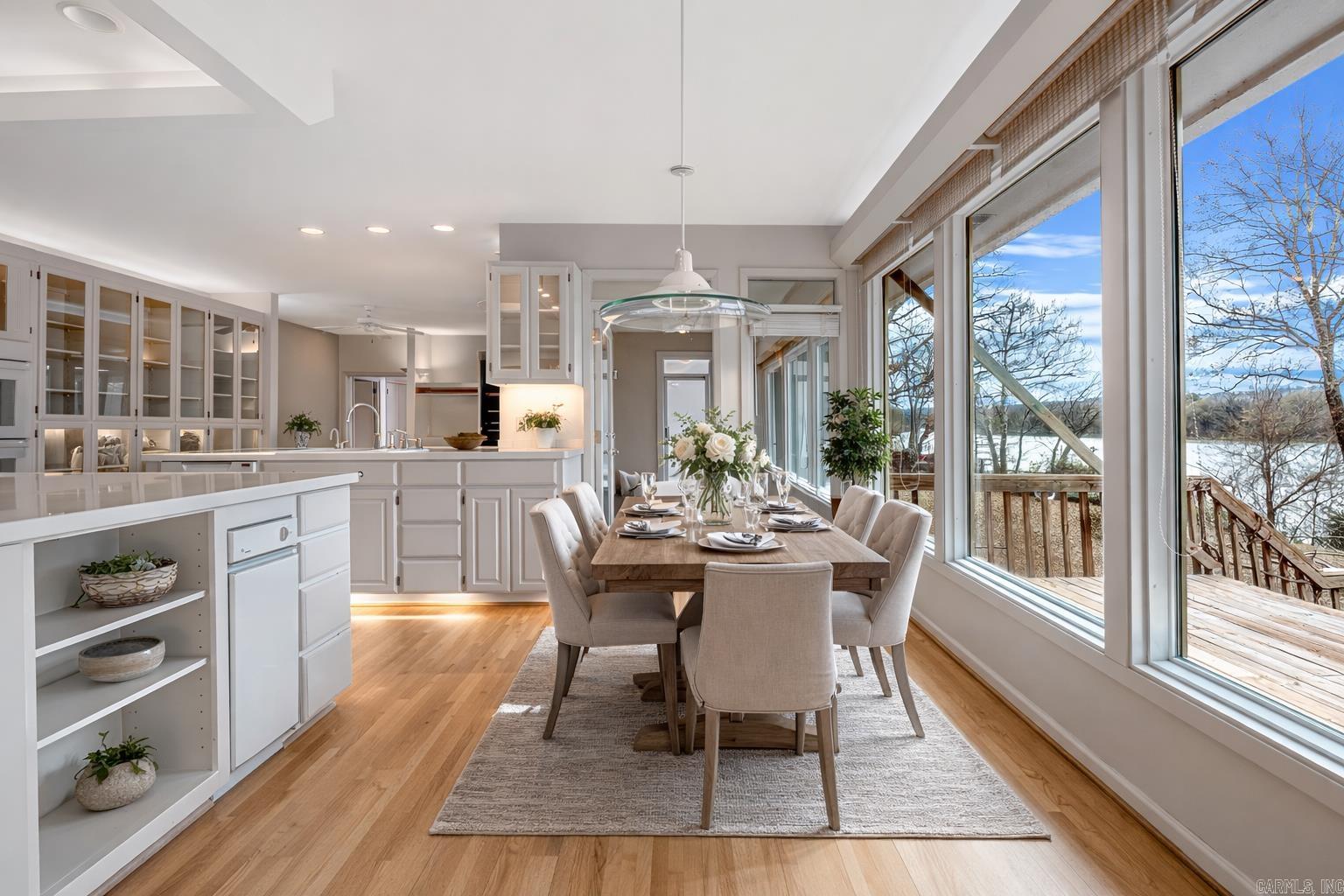 17 BREEZEWOOD  Maumelle, AR