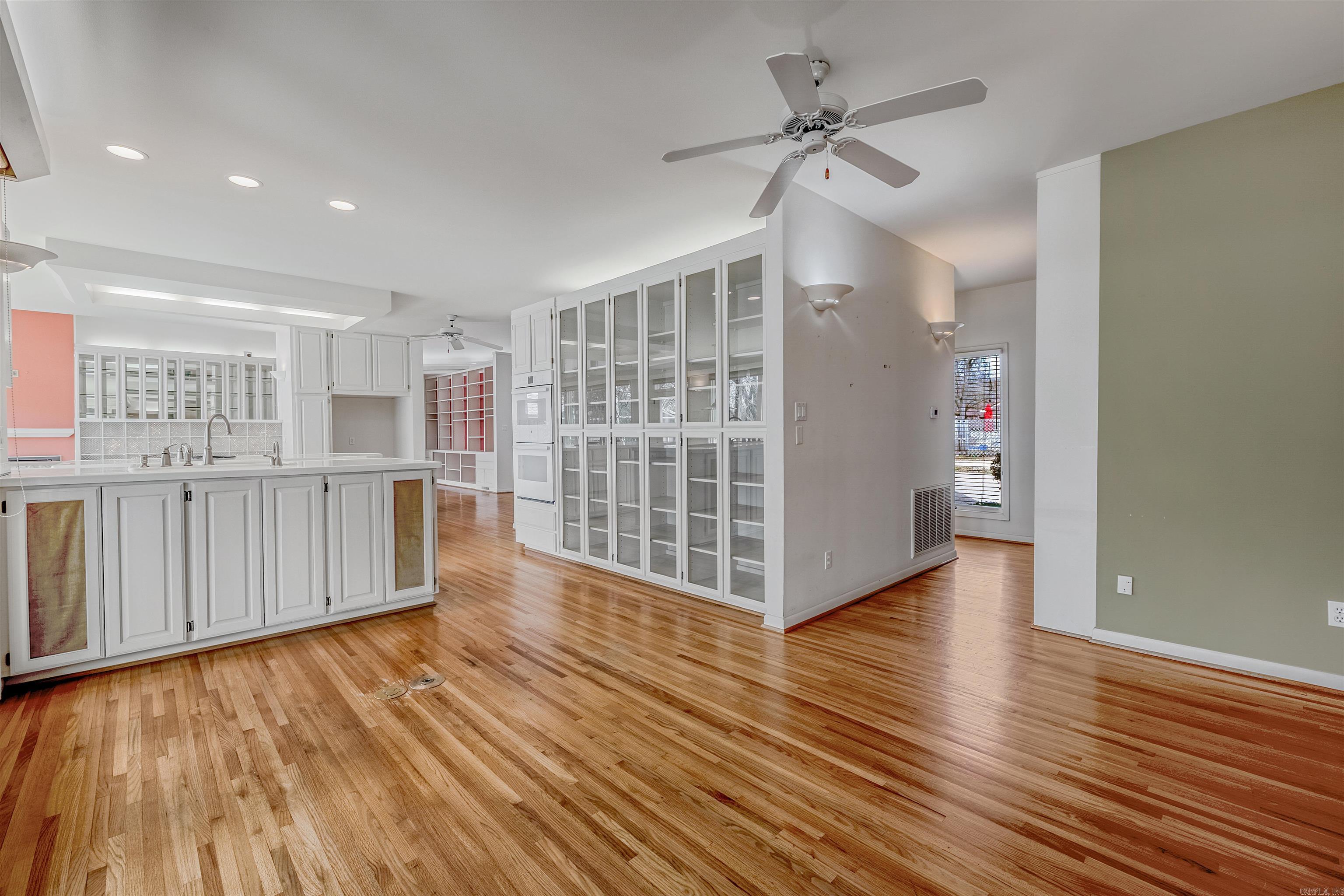 17 BREEZEWOOD  Maumelle, AR