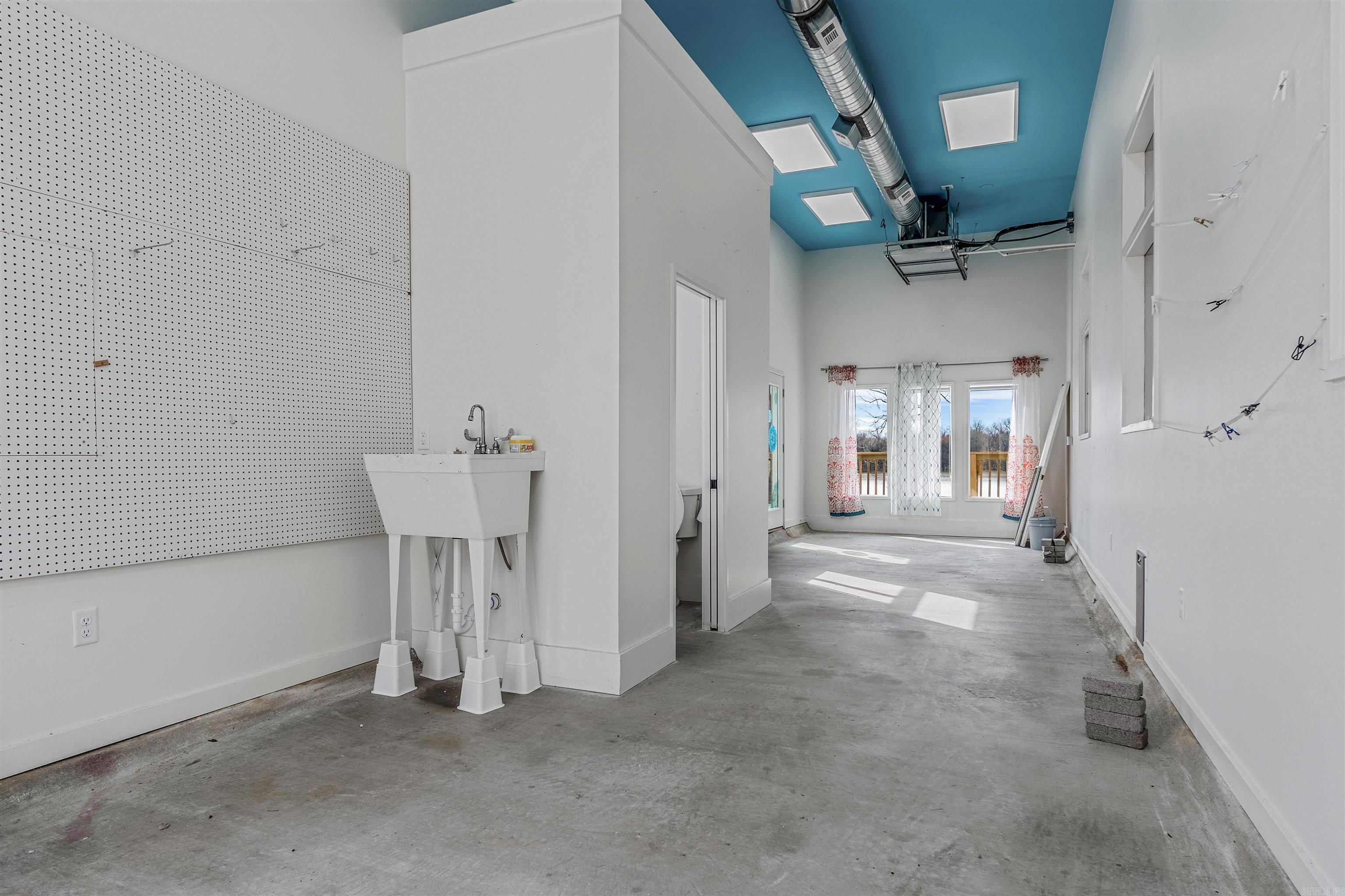 17 BREEZEWOOD  Maumelle, AR