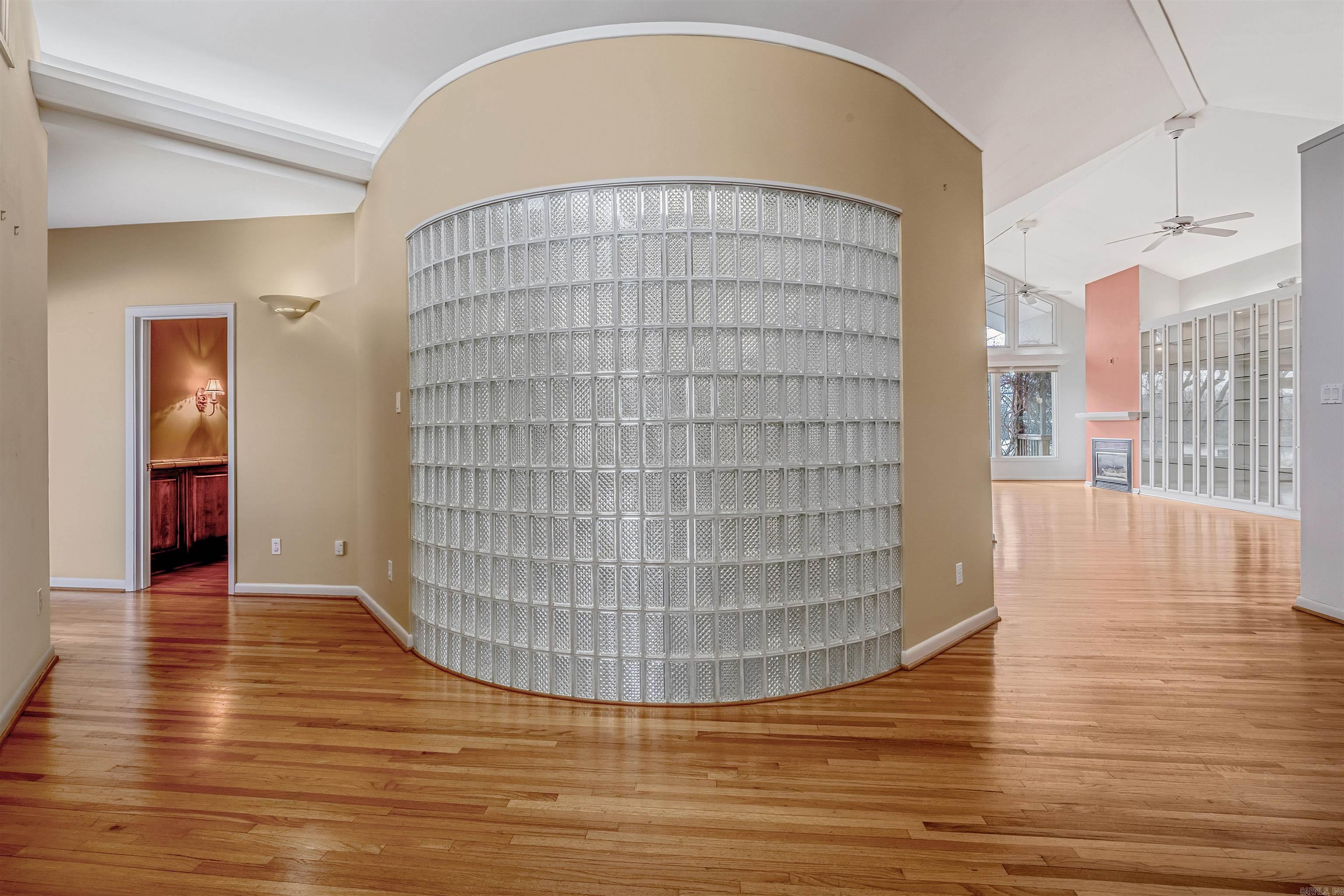 17 BREEZEWOOD  Maumelle, AR