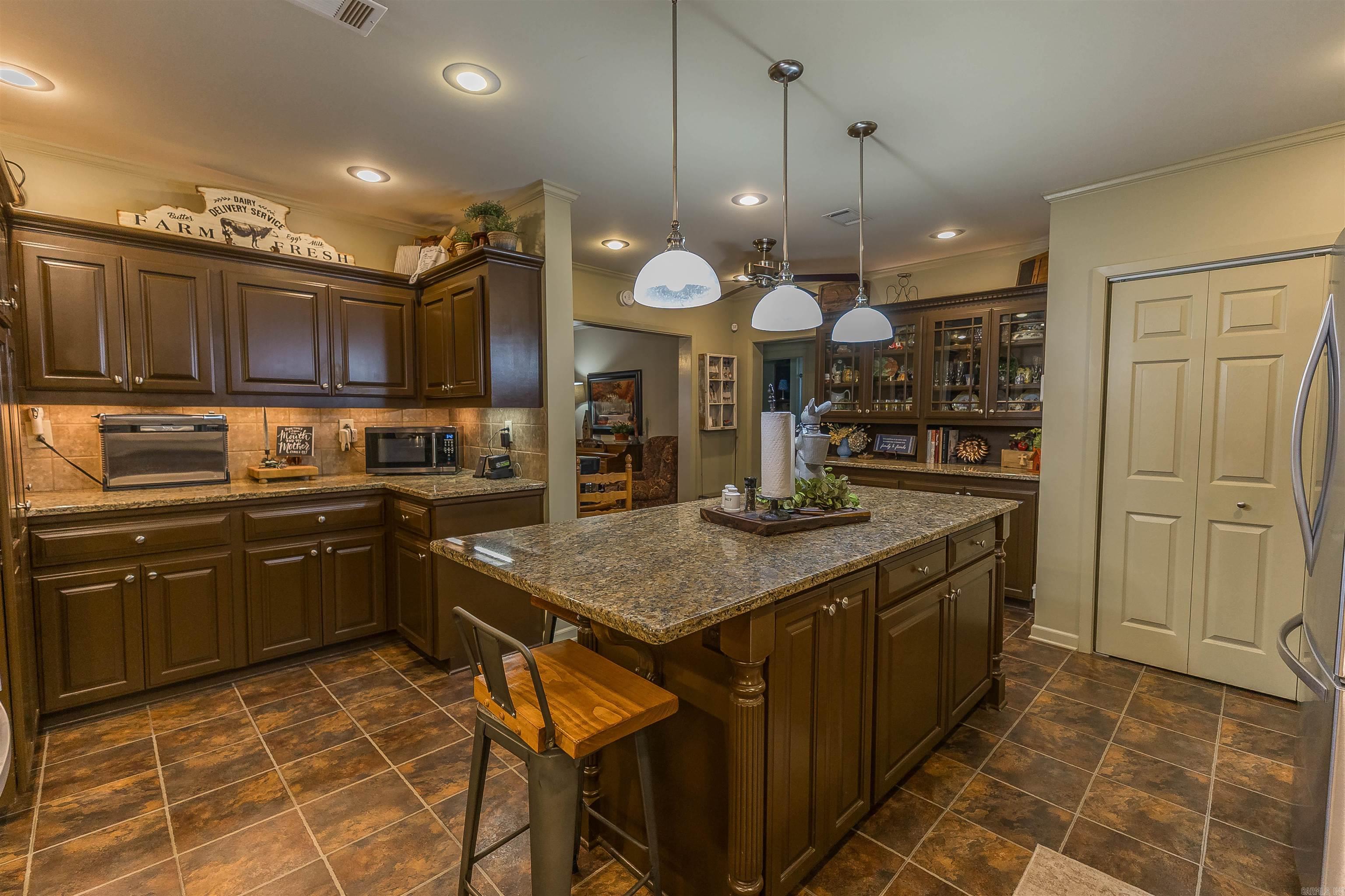 302 W Main St  Emerson, AR