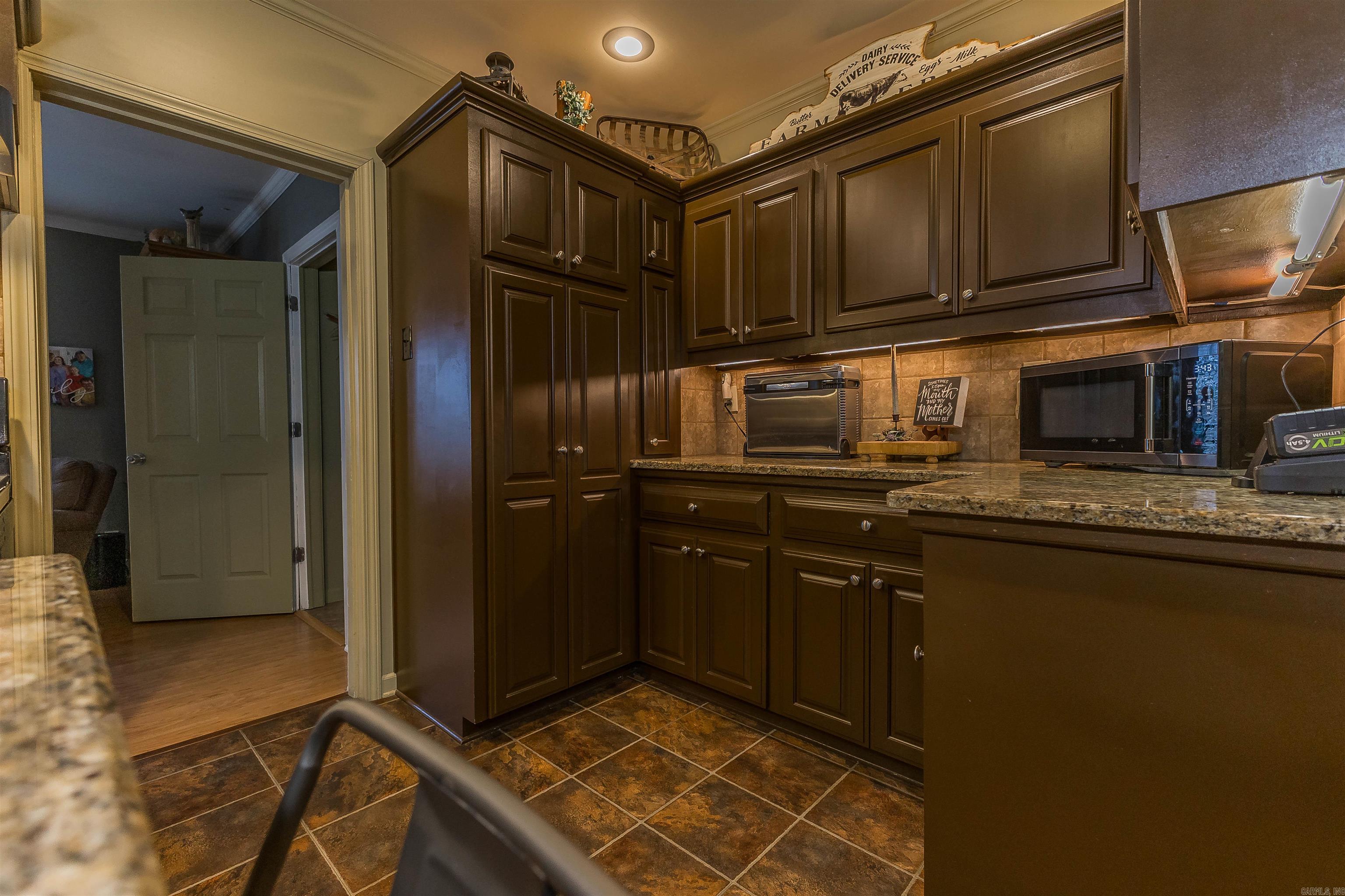 302 W Main St  Emerson, AR