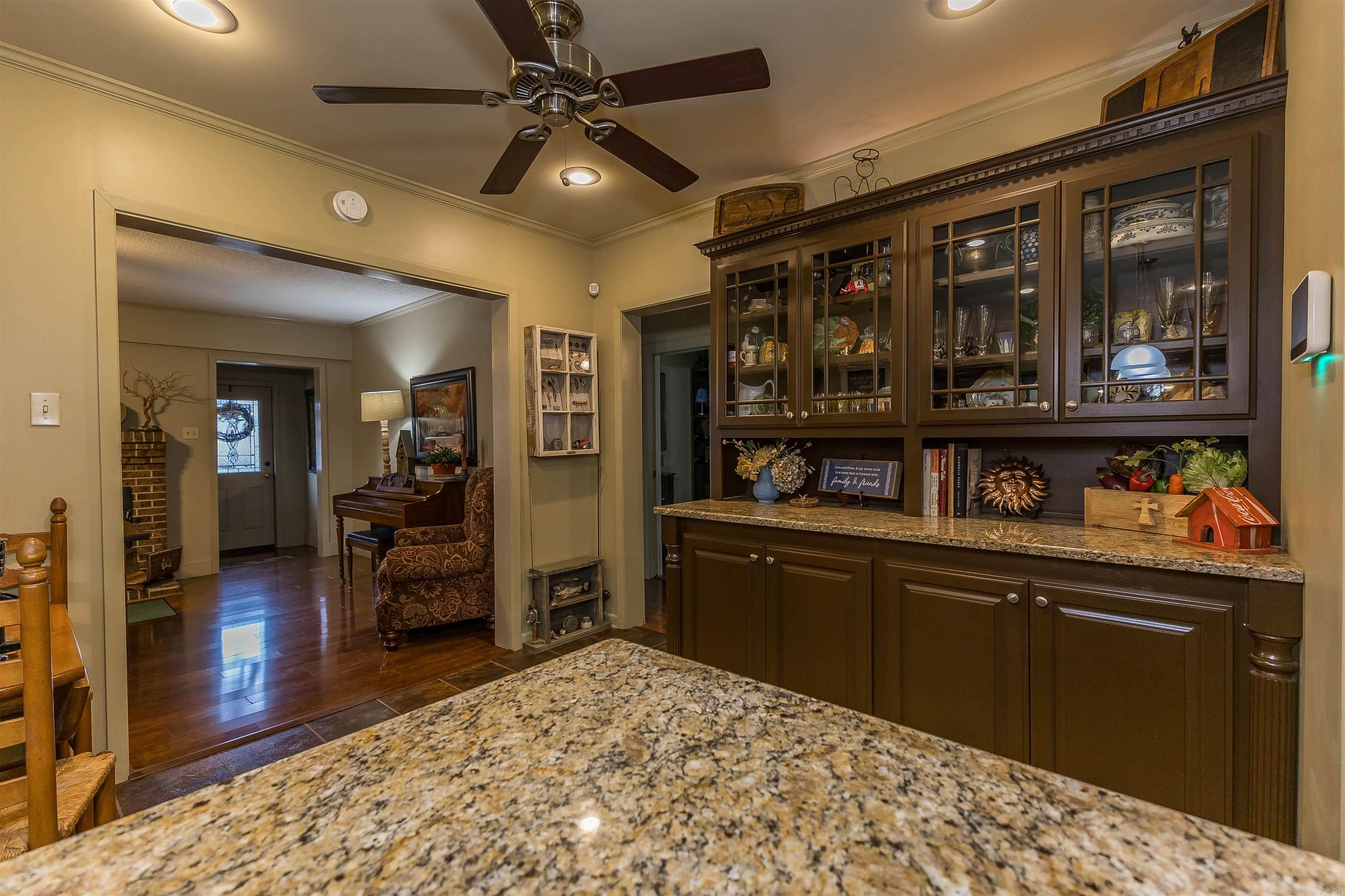 302 W Main St  Emerson, AR