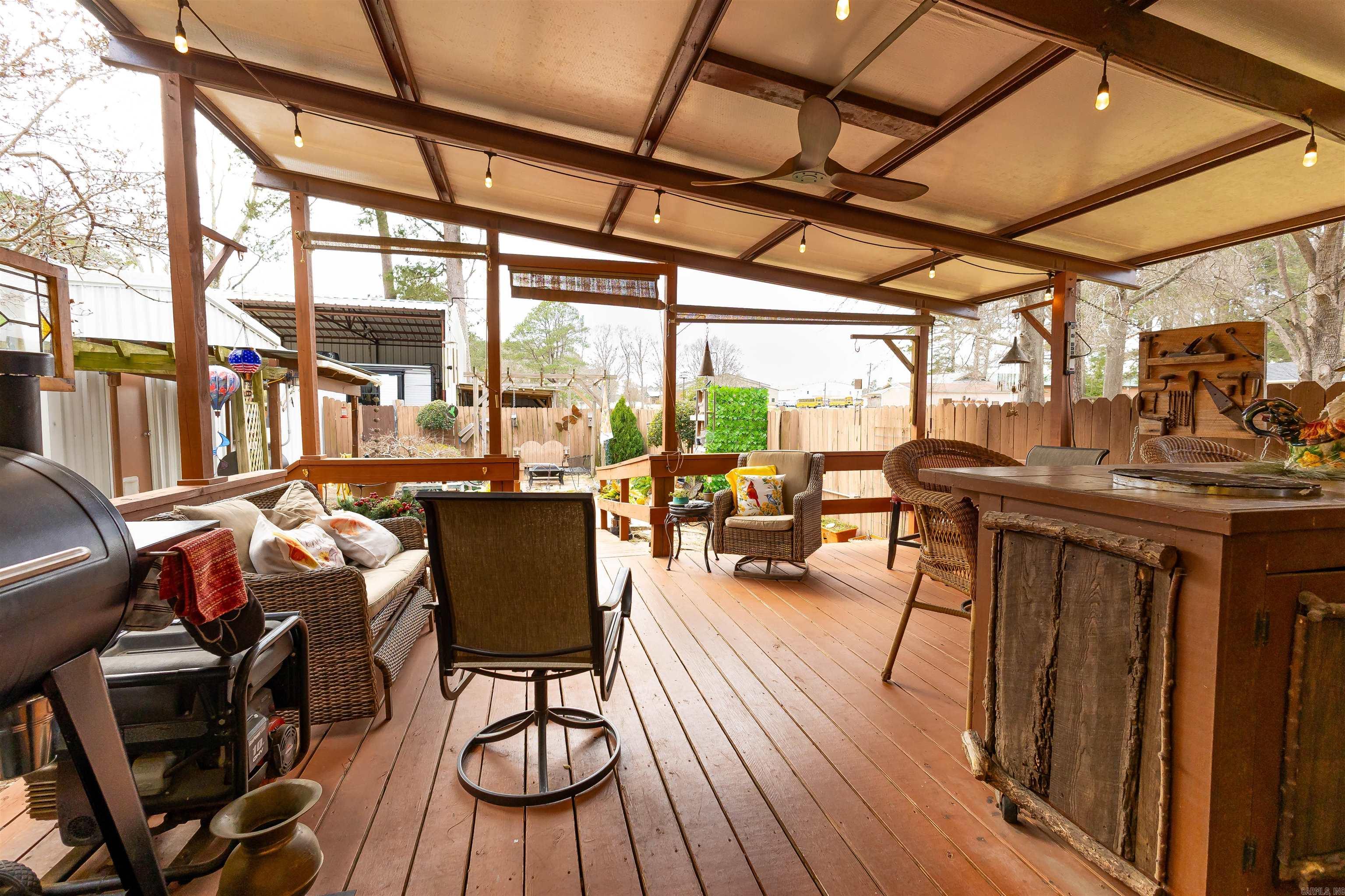 302 W Main St  Emerson, AR