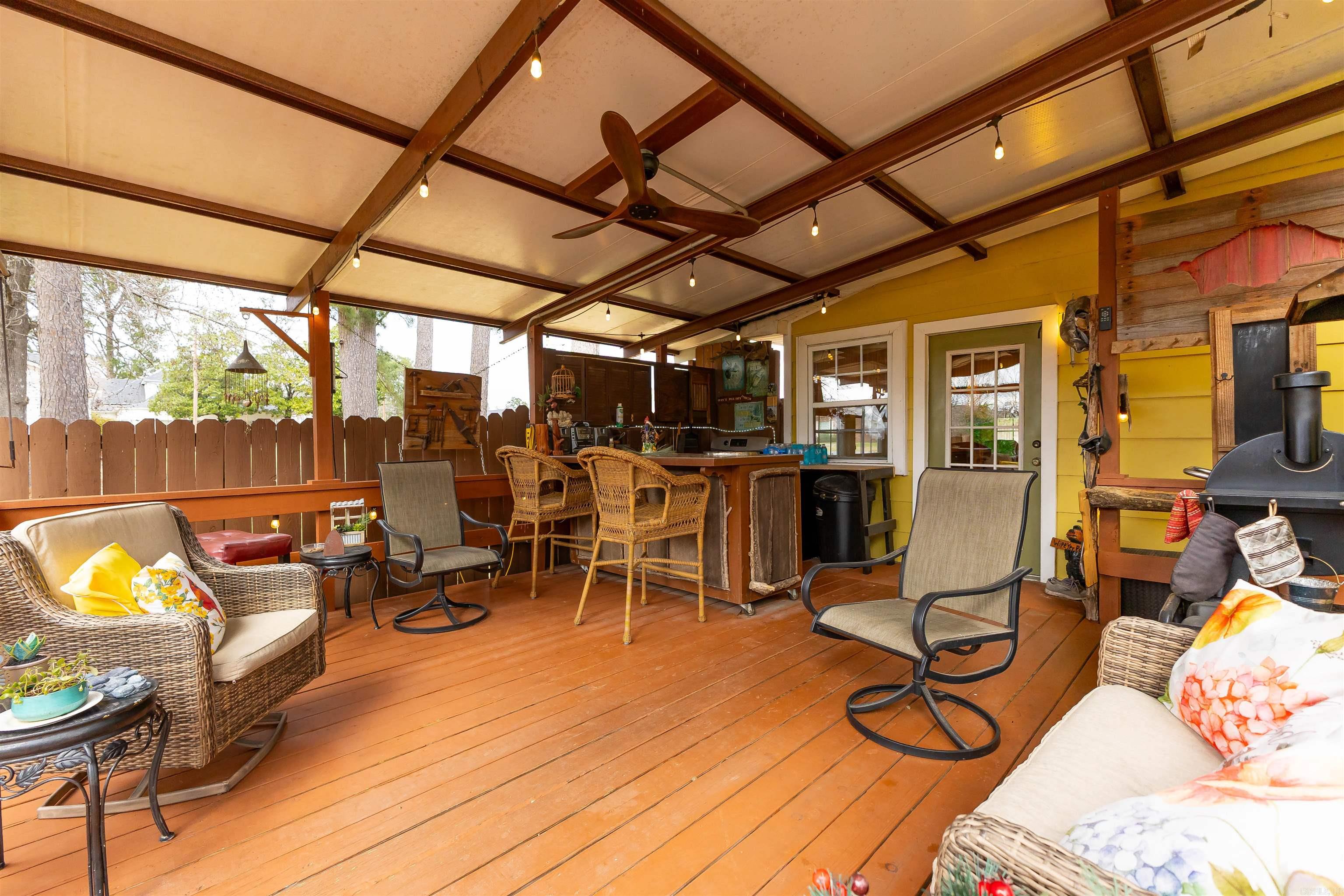 302 W Main St  Emerson, AR