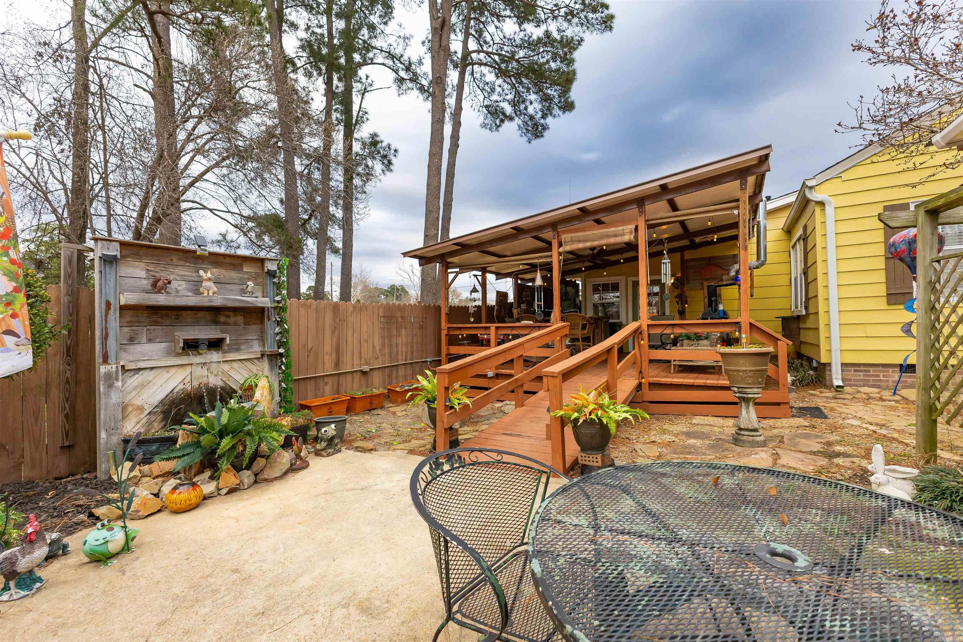 302 W Main St  Emerson, AR