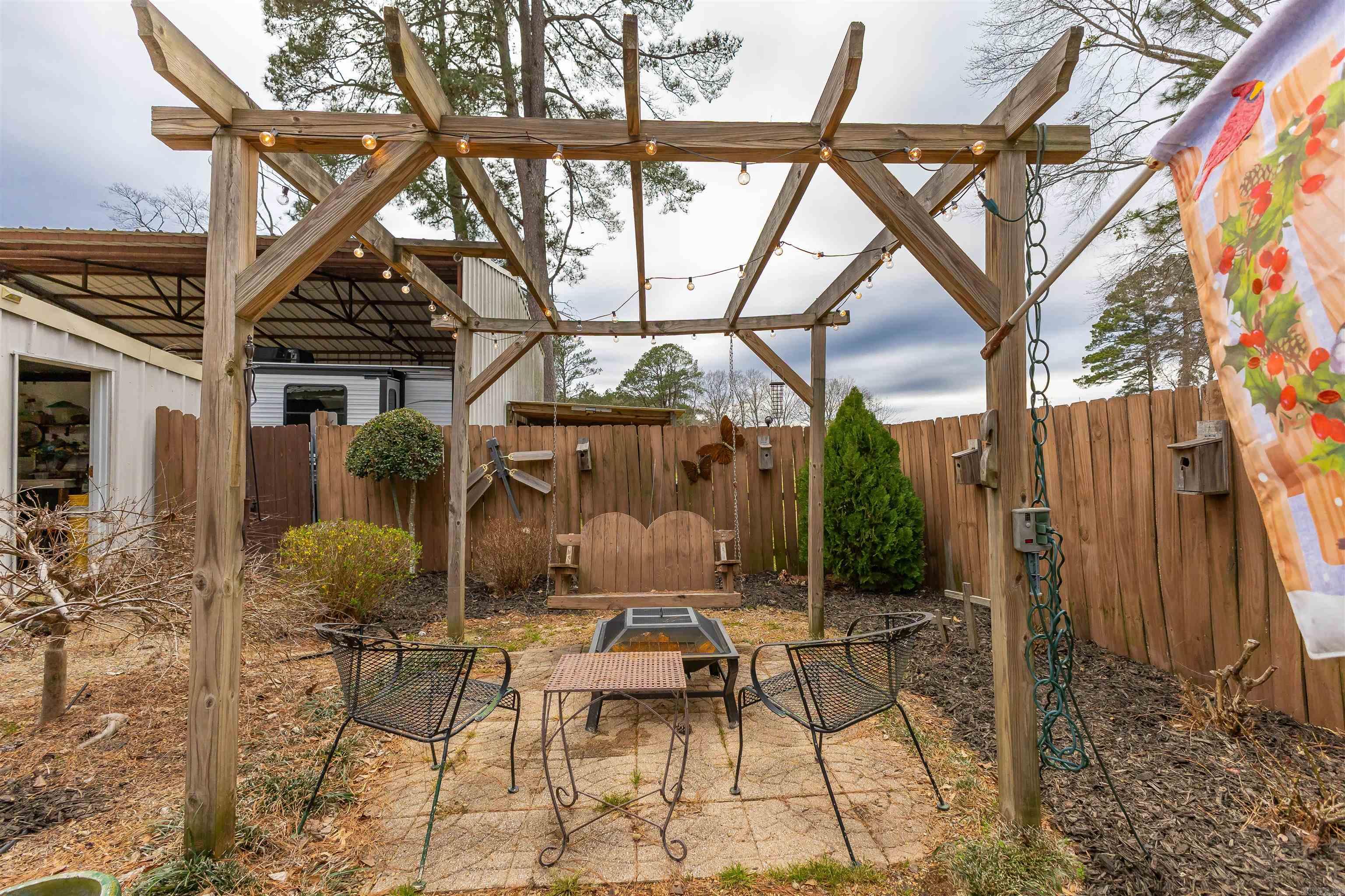 302 W Main St  Emerson, AR