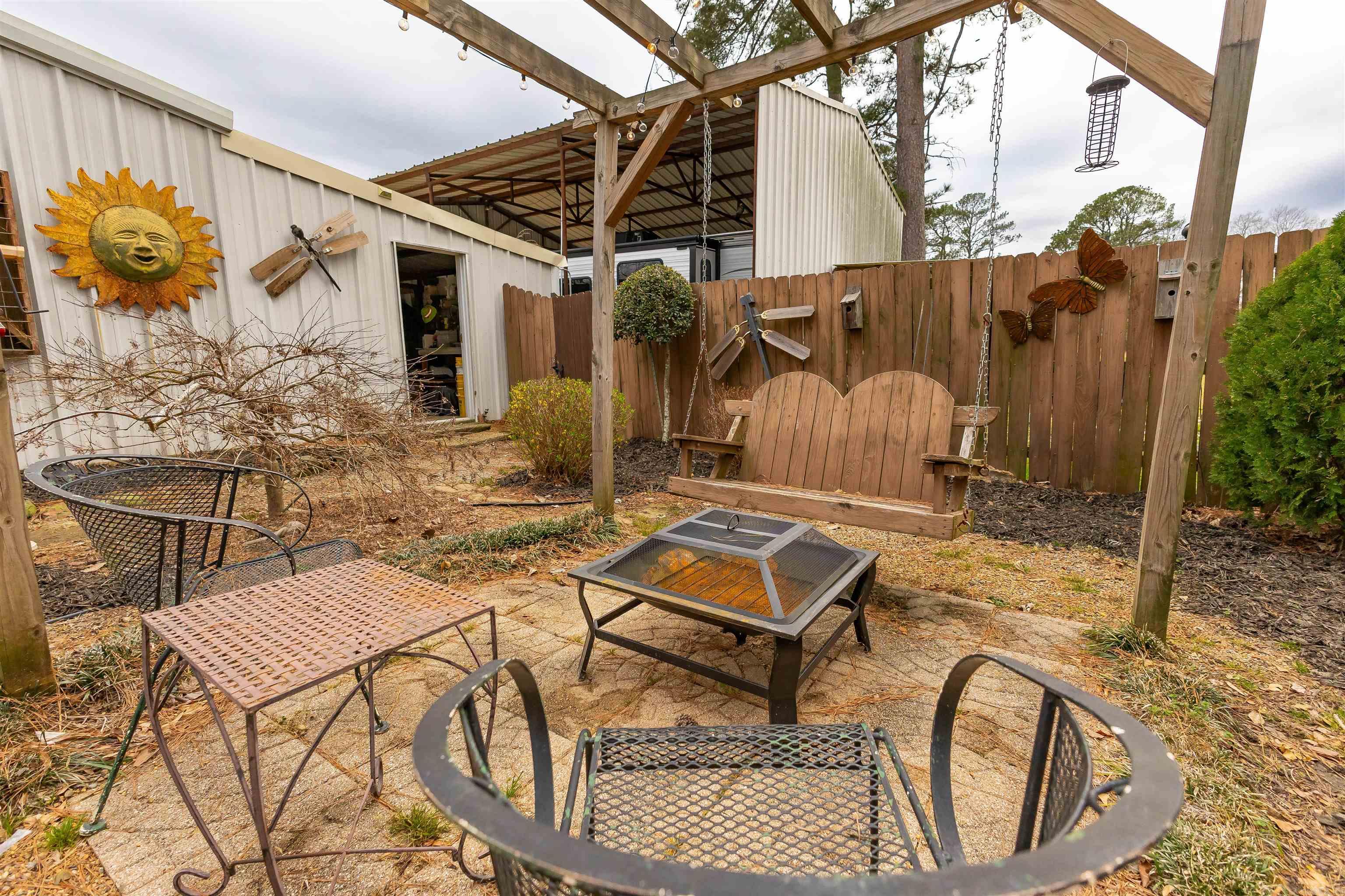 302 W Main St  Emerson, AR