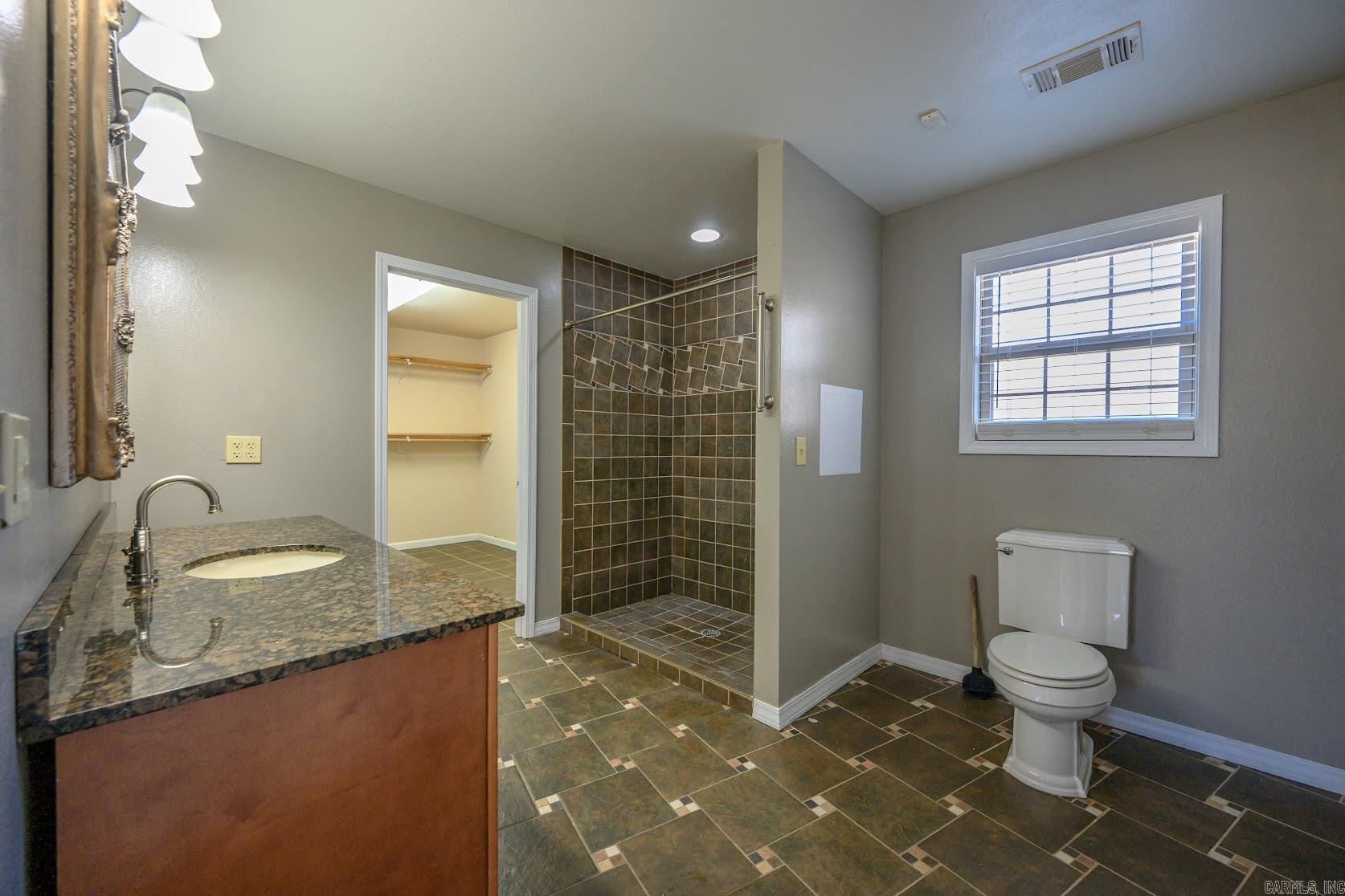 3 Doss Ln Batesville, AR 72501