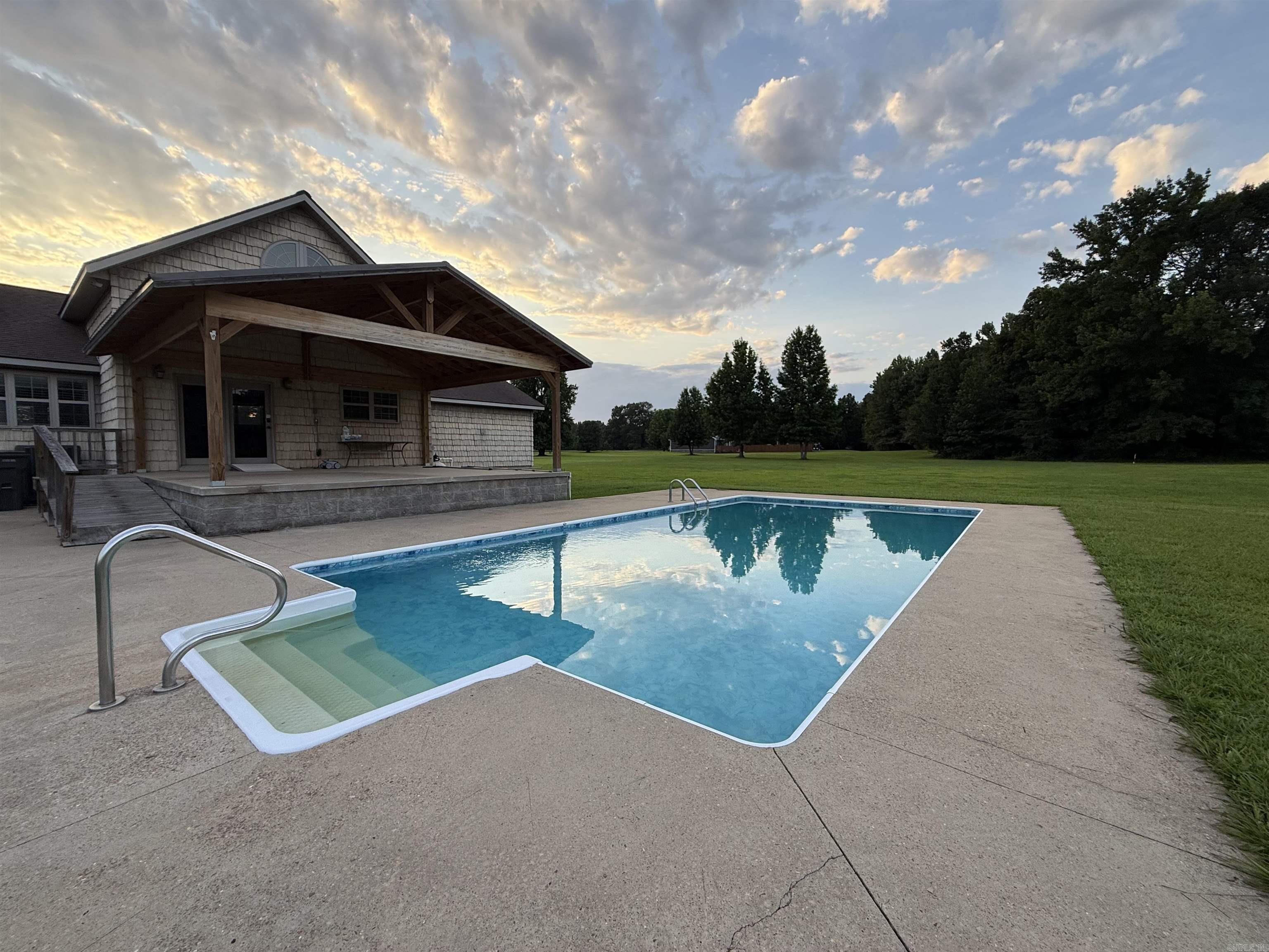 3 Doss Ln  Batesville, AR
