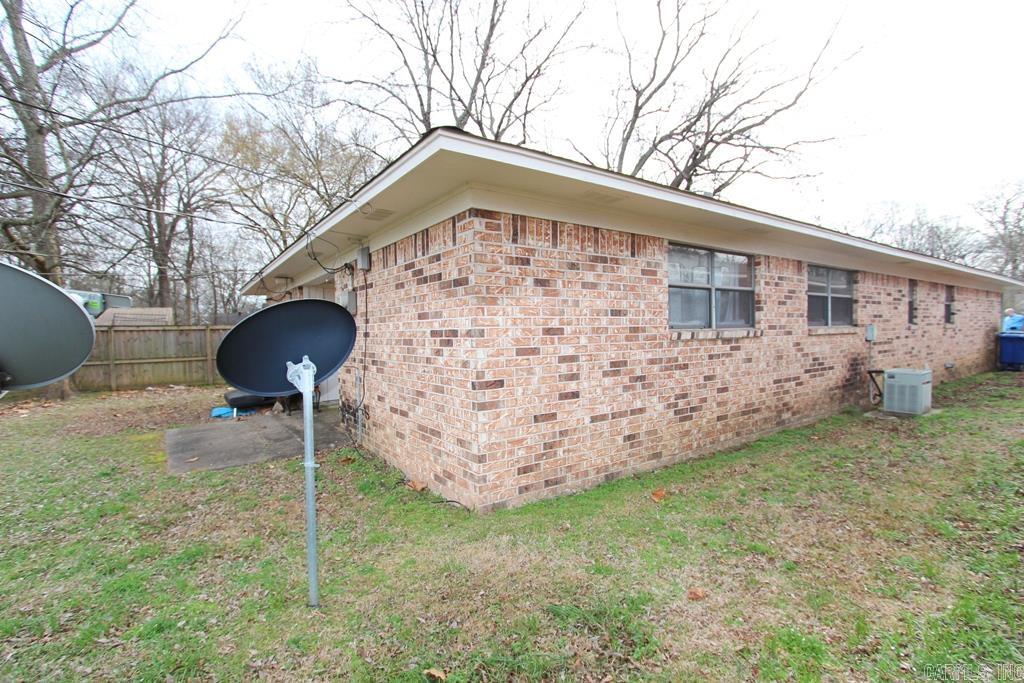 Oliver-Bradley (3 Duplexes) 6A-6B Bradley Circle Conway, AR