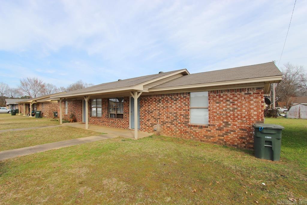 Oliver-Bradley (3 Duplexes) 6A-6B Bradley Circle Conway, AR