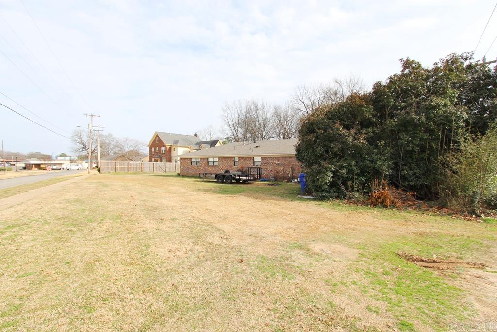 Oliver-Bradley (3 Duplexes) 6A-6B Bradley Circle Conway, AR