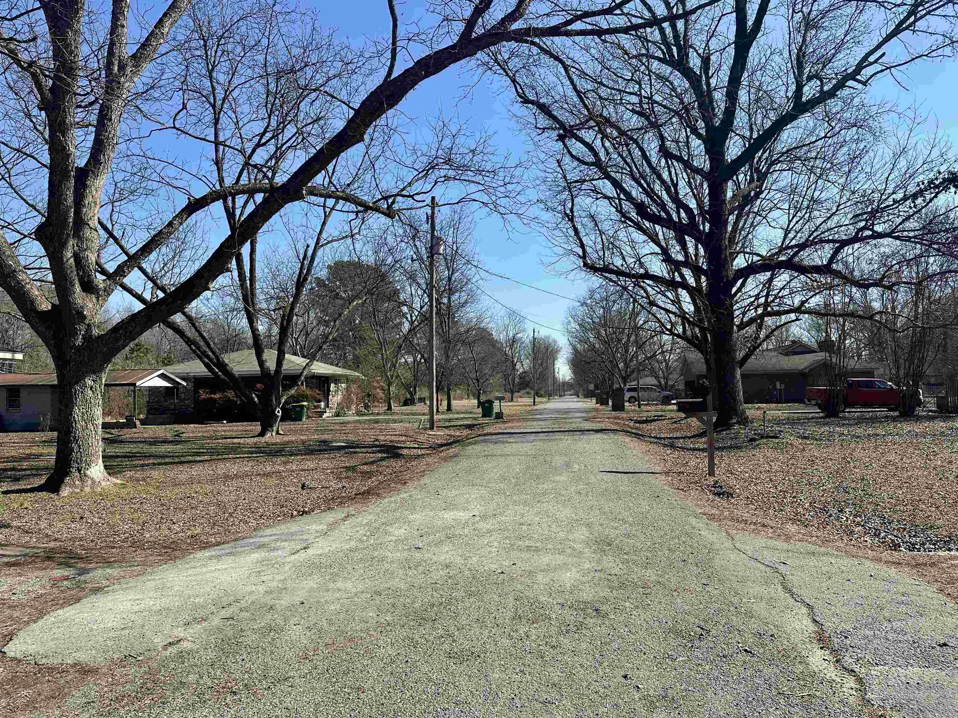 000 Holman Ln.  North Little Rock, AR