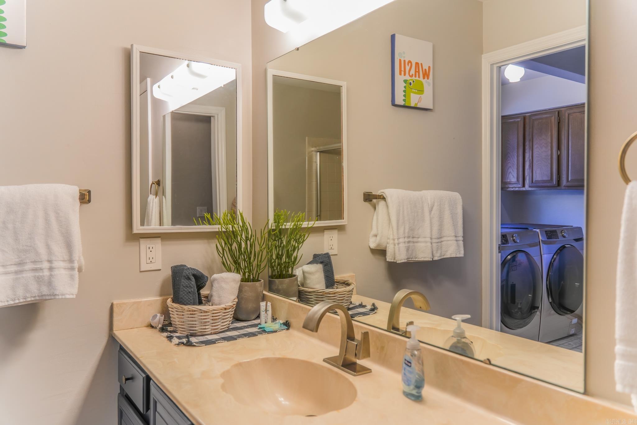 26 Reddina  Hot Springs Village, AR