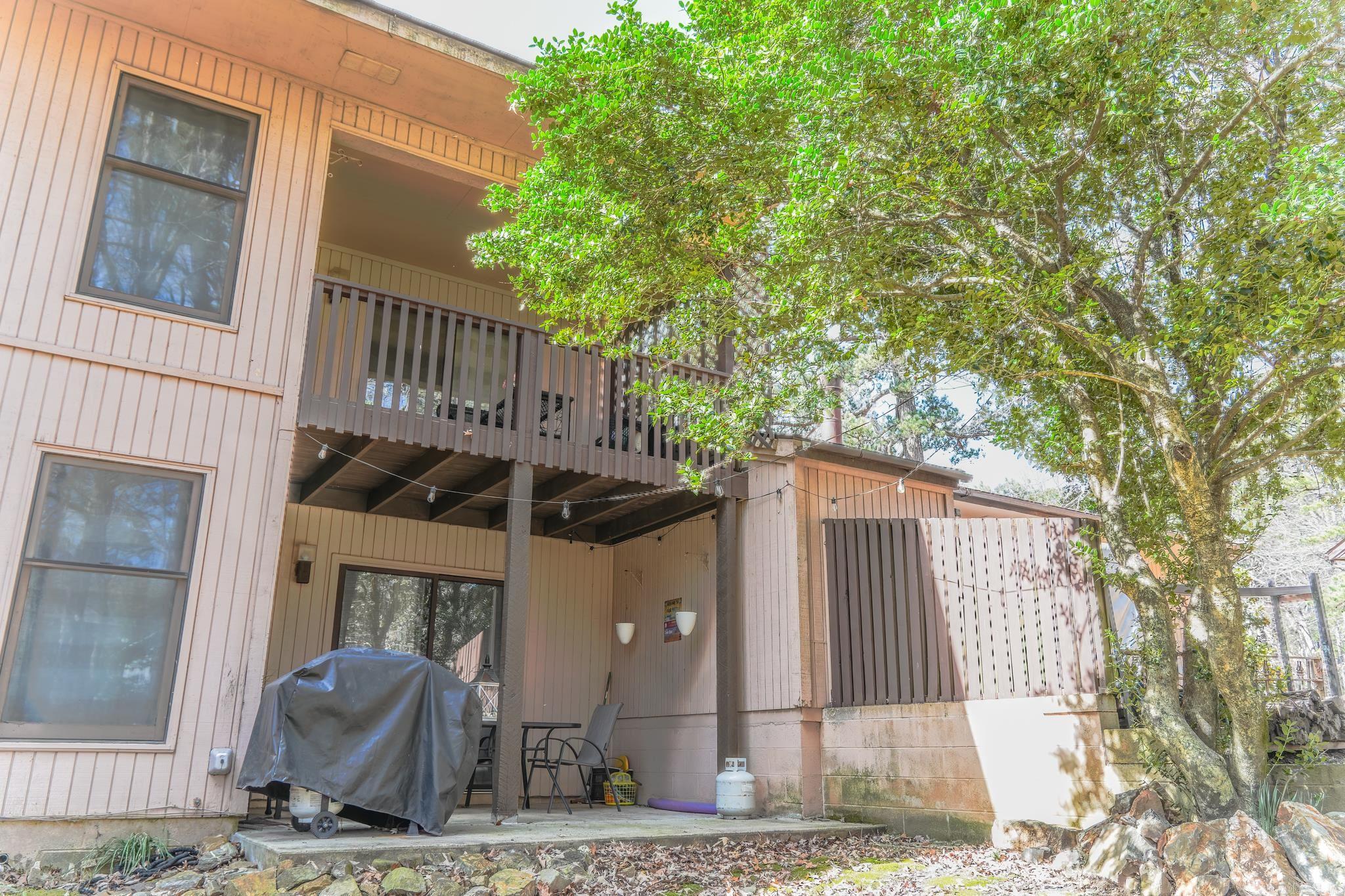 26 Reddina  Hot Springs Village, AR