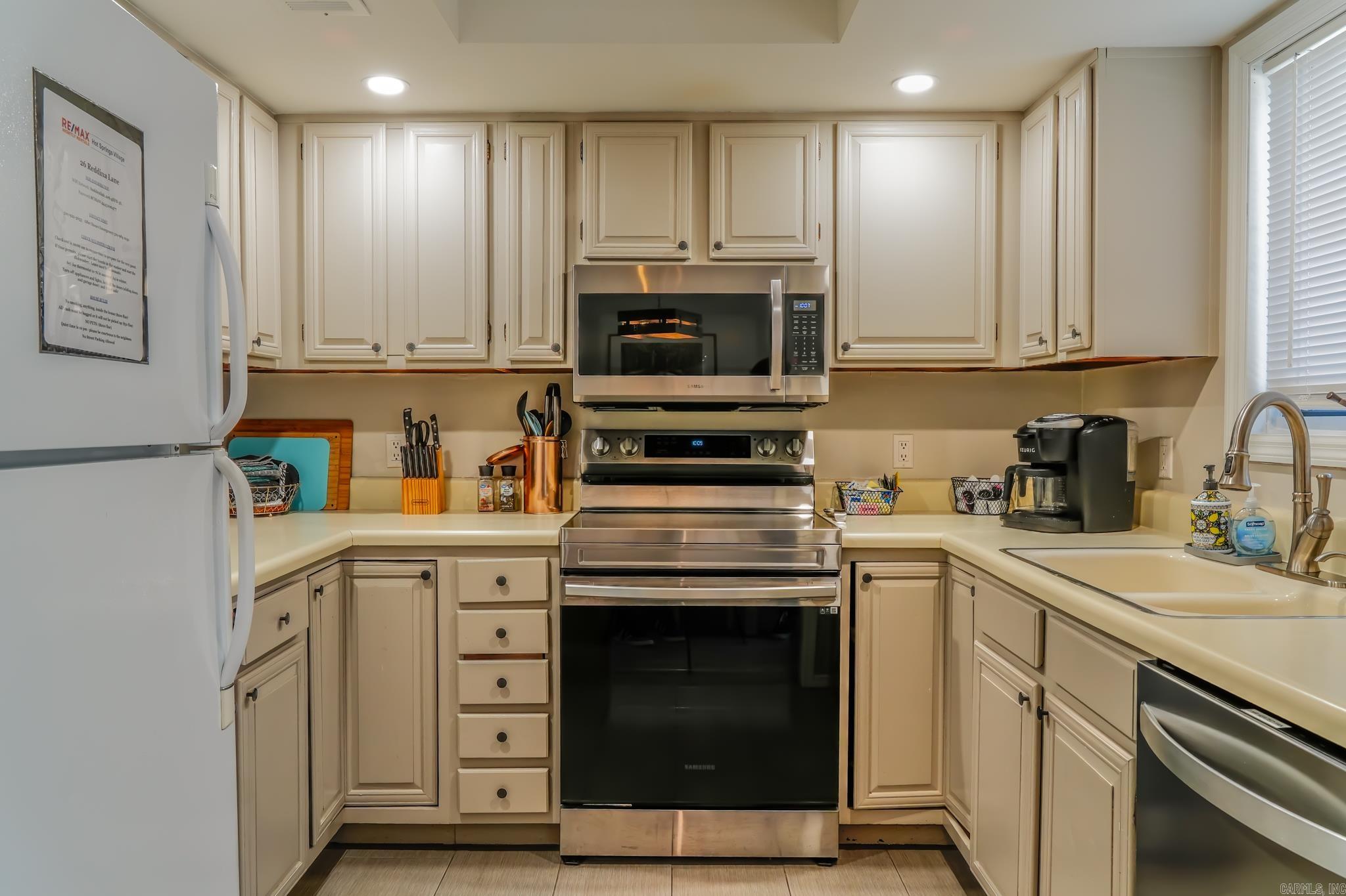 26 Reddina  Hot Springs Village, AR