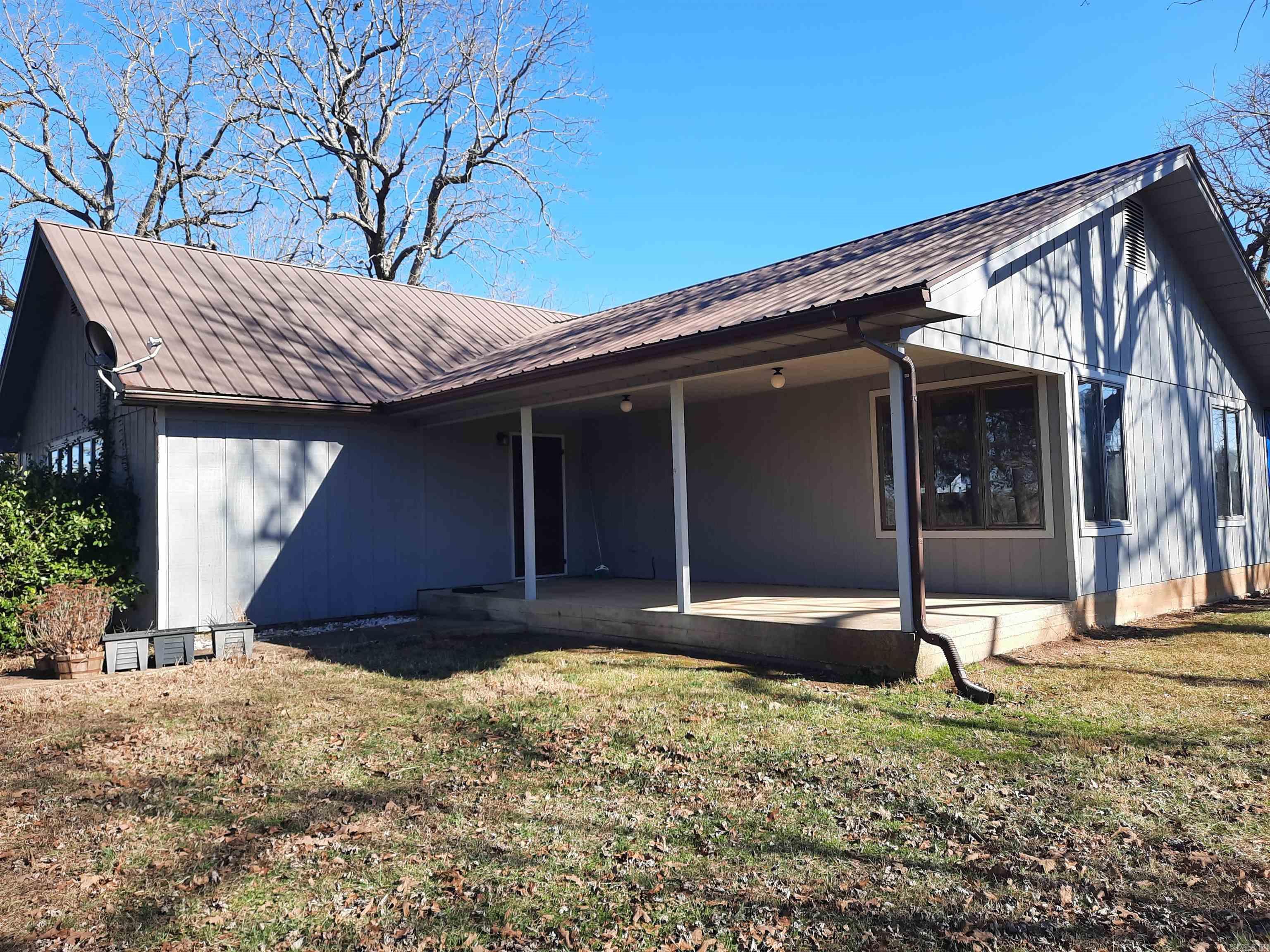 111 Robinson  Mammoth Spring, AR