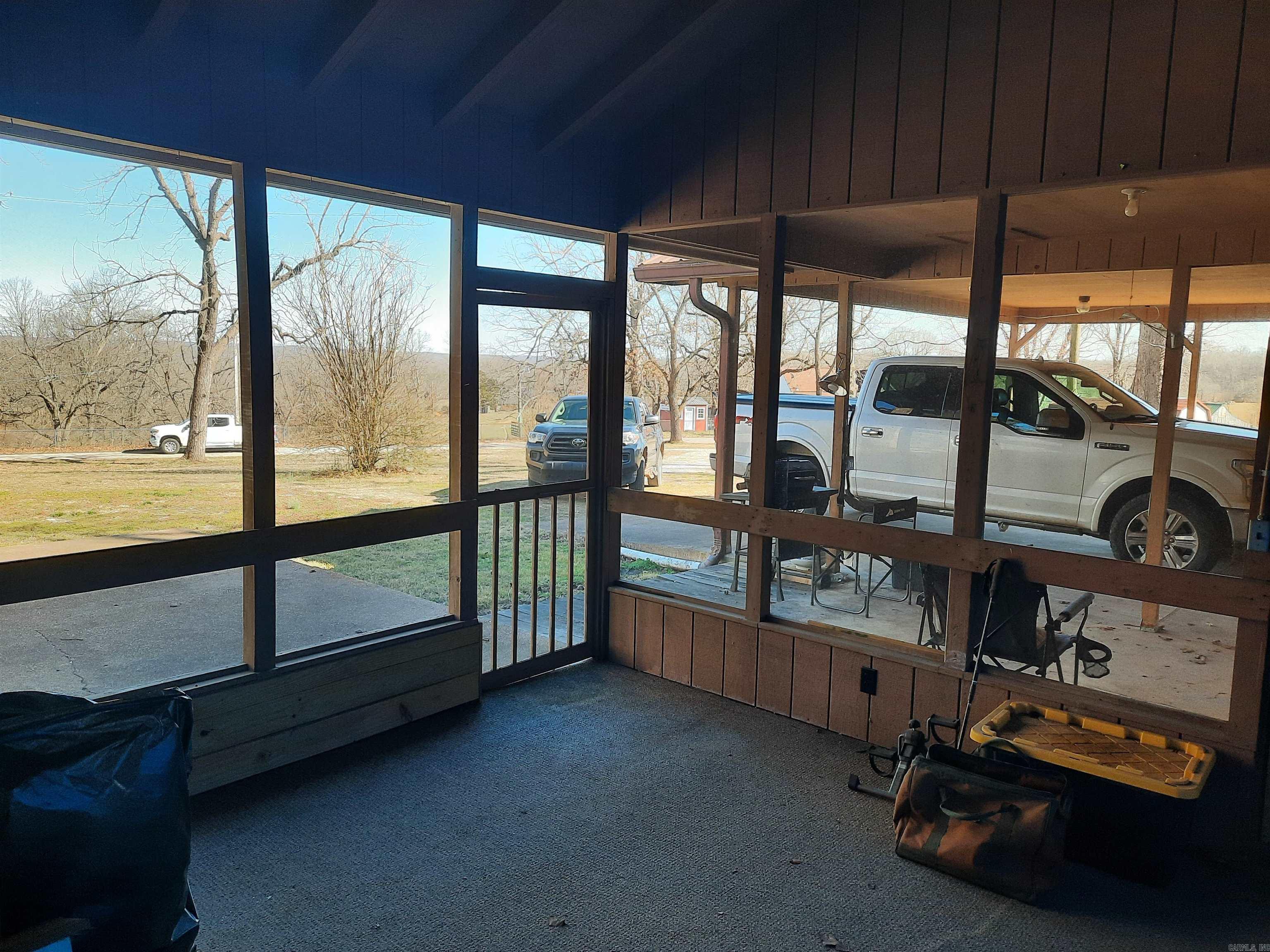 111 Robinson  Mammoth Spring, AR