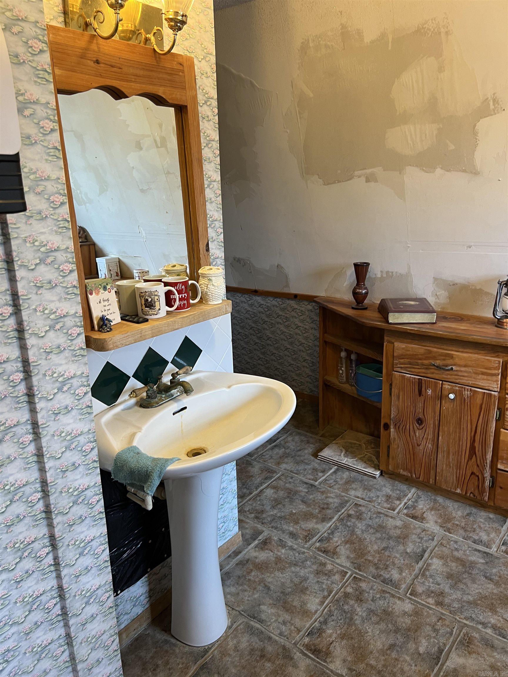 305 Polk Road 76 W  Mena, AR