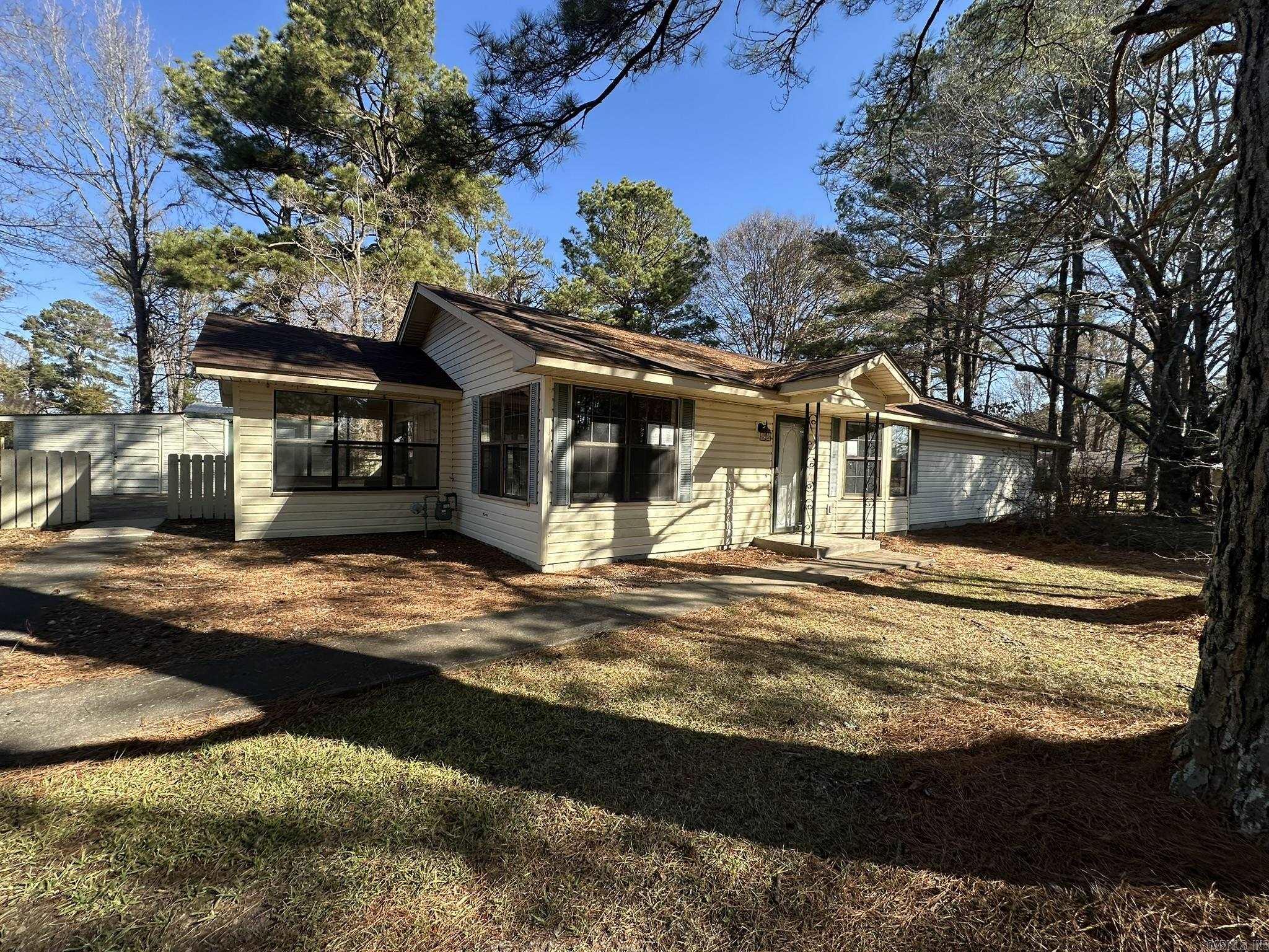 1211 E 47th  Pine Bluff, AR