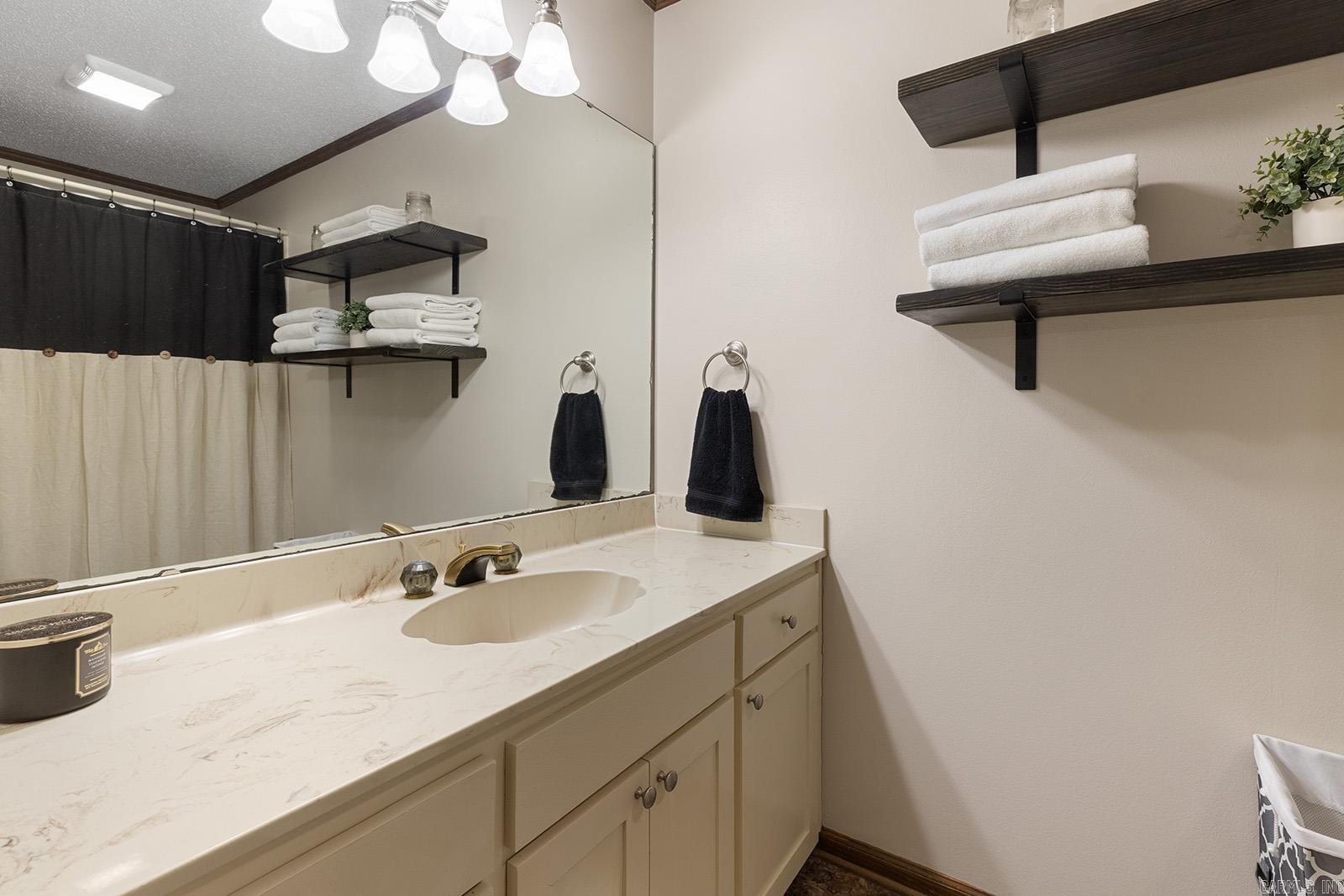 52 Dove Creek  North Little Rock, AR