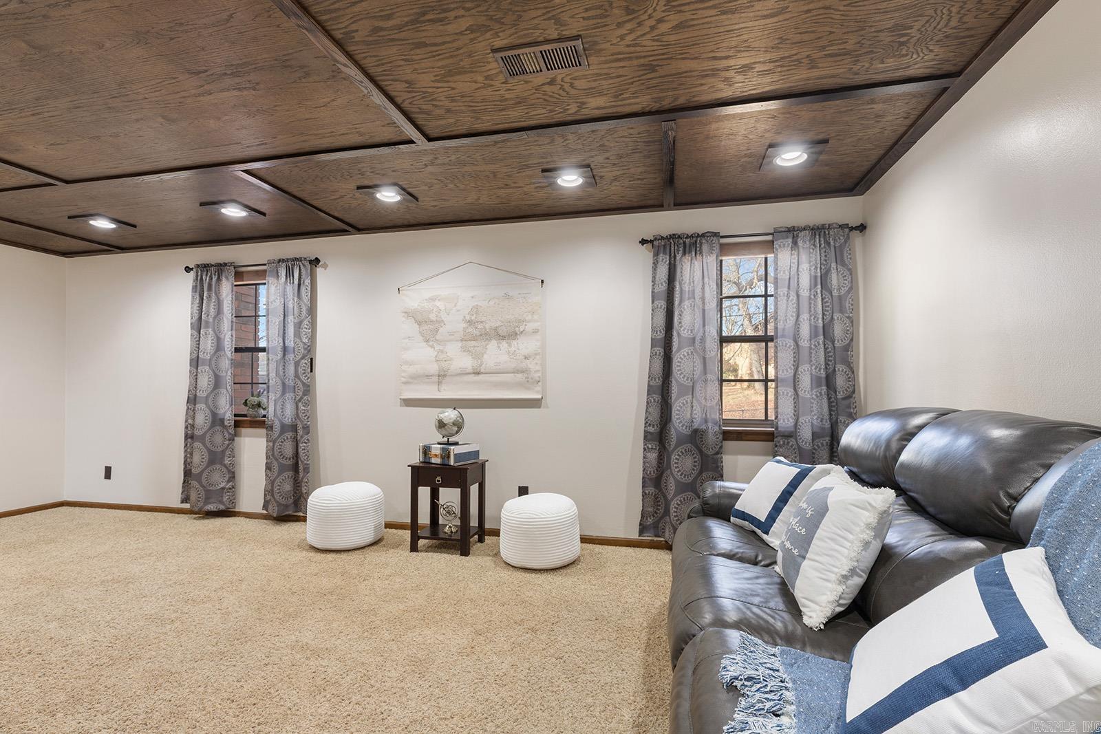 52 Dove Creek  North Little Rock, AR