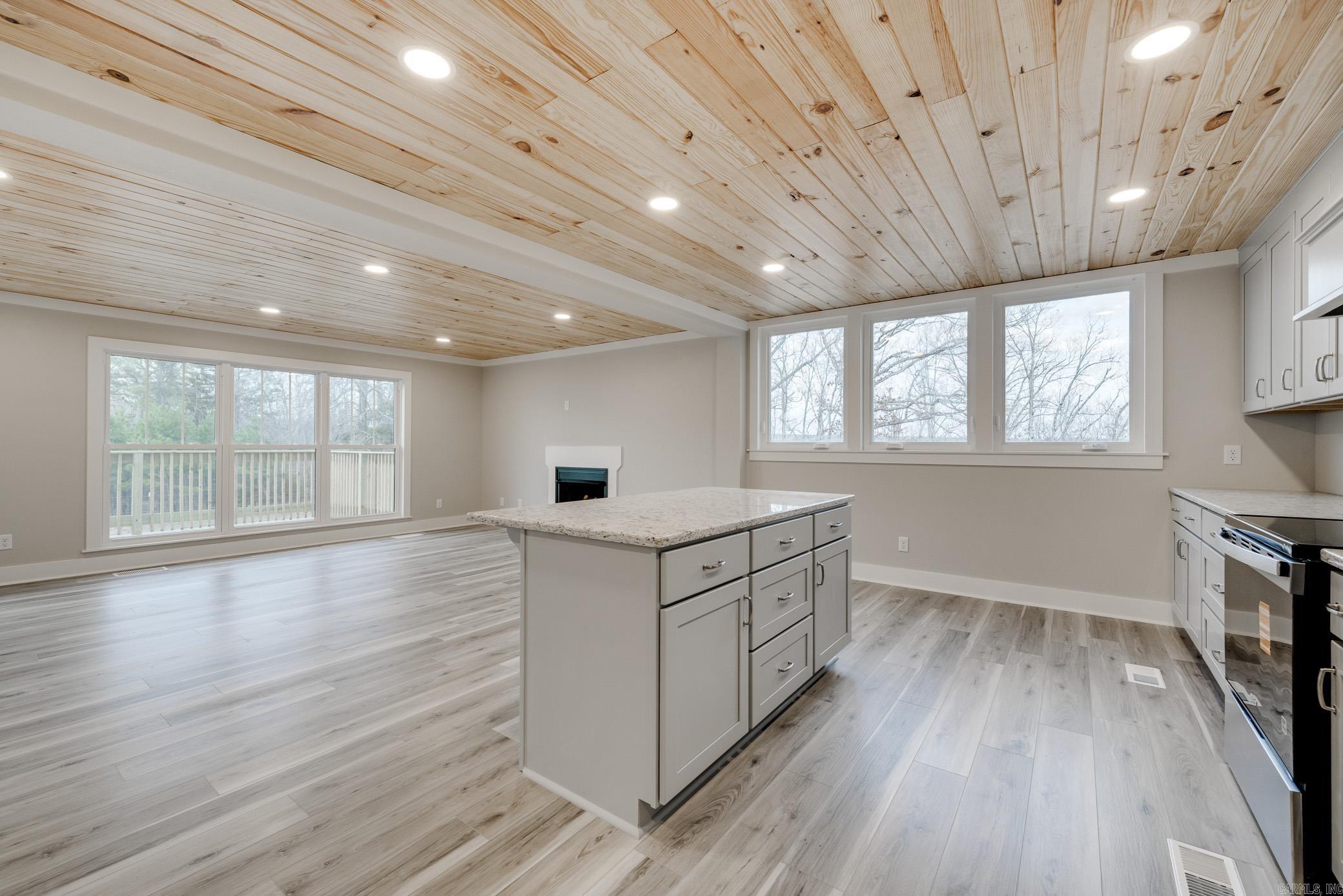 3295 Oyler  Clinton, AR