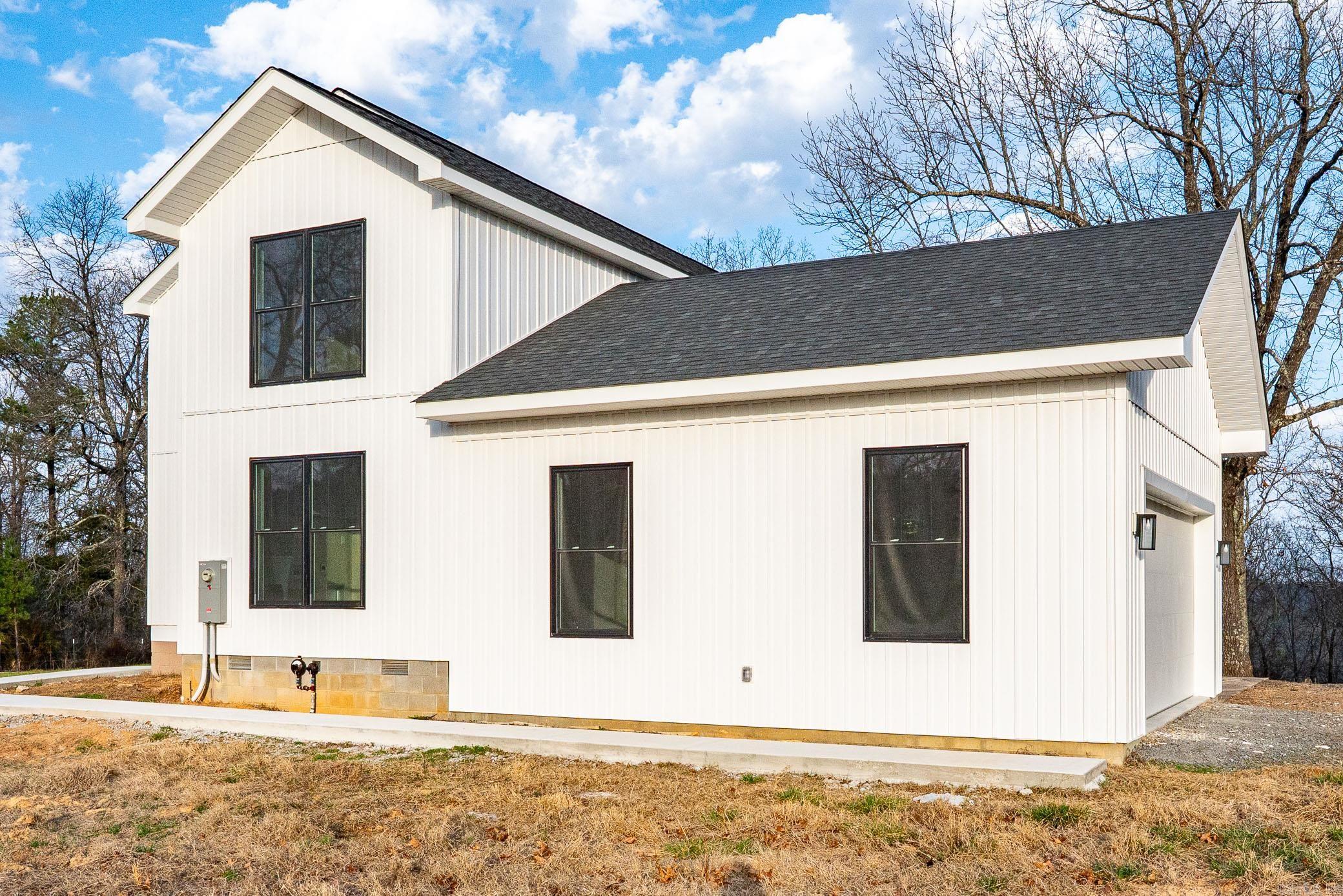 3295 Oyler  Clinton, AR